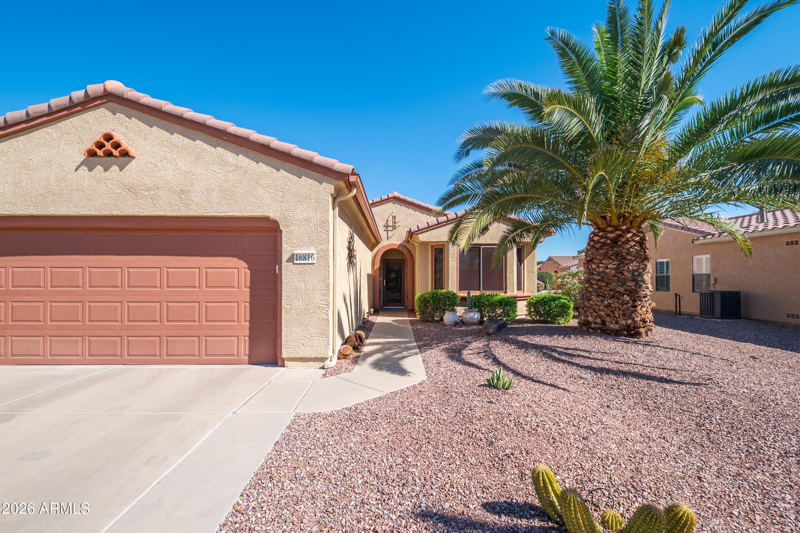 16816 W PALISADE TRAIL Lane, Surprise, AZ 85387 — photo 3 of 33