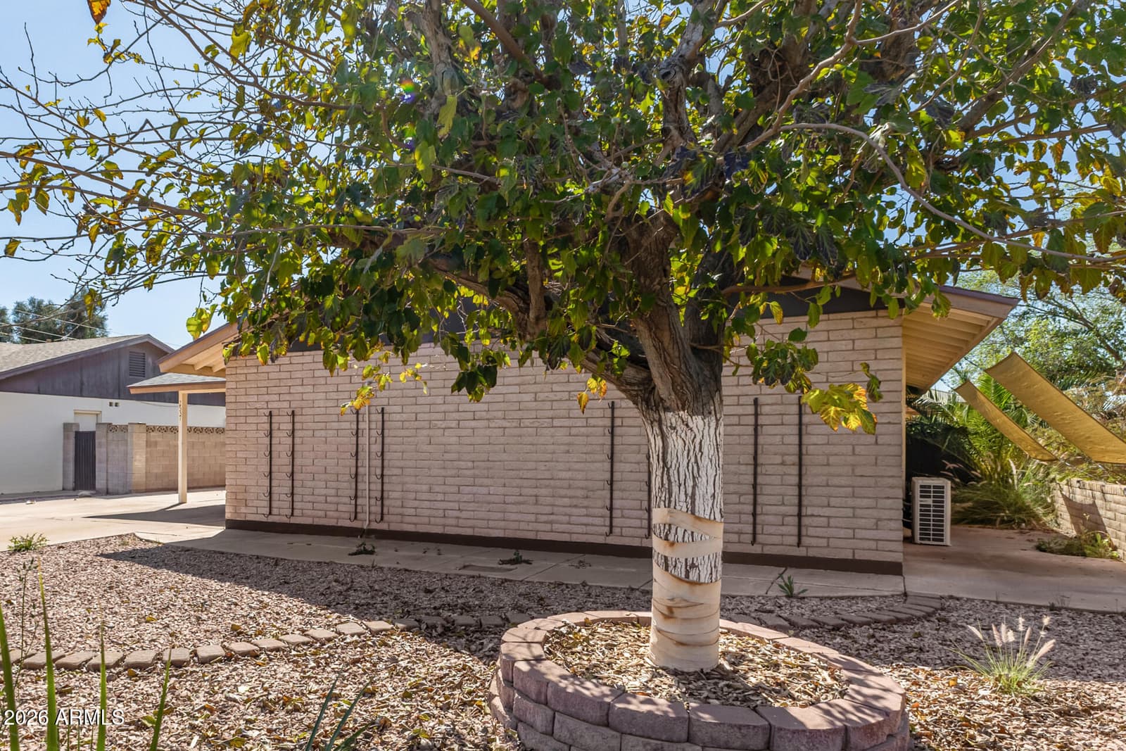 2537 E LA JOLLA Drive, Tempe, AZ 85282 — photo 9 of 39