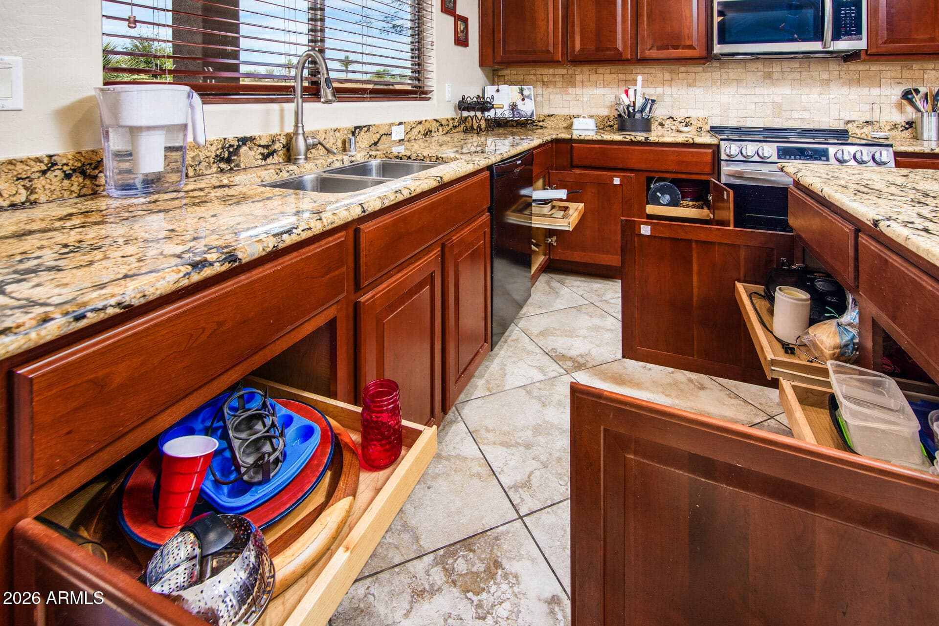 19436 N LOUSANDRA Drive, Maricopa, AZ 85138 — photo 12 of 45