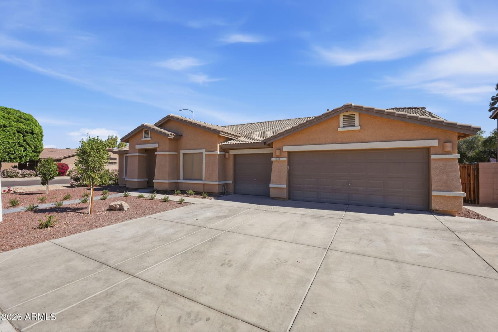 20457 N 87TH Drive, Peoria, AZ 85382 — photo 3 of 45