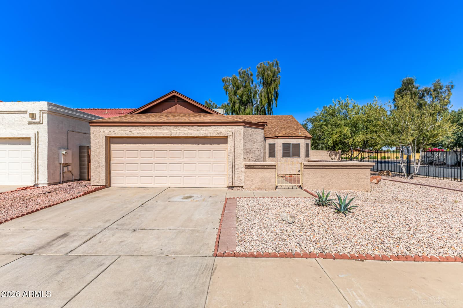 6530 W North Lane, Glendale, AZ 85302 — photo 2 of 27