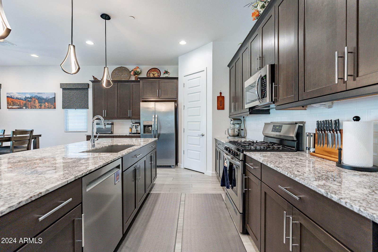 12546 W VIA CABALLO BLANCO, Peoria, AZ 85383 — photo 9 of 65