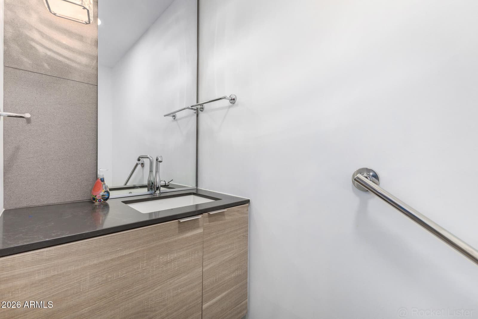 2300 E CAMPBELL Avenue 104, Phoenix, AZ 85016 — photo 10 of 28
