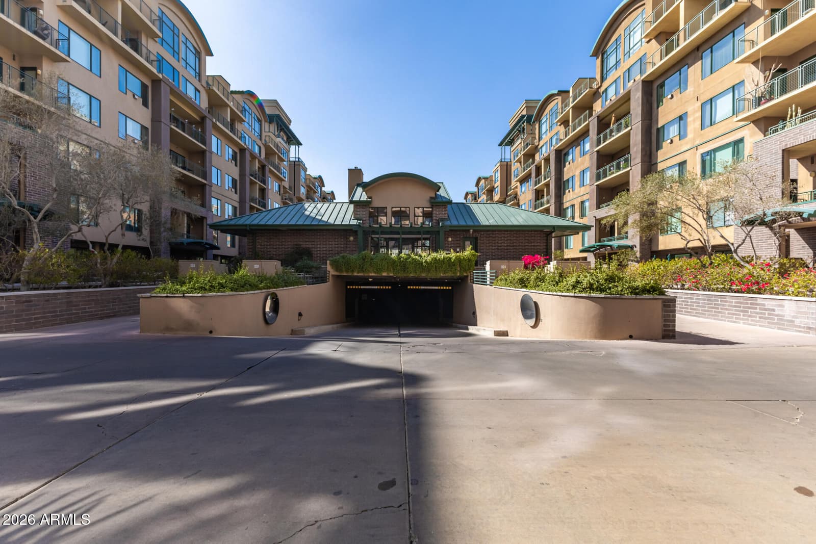 2302 N CENTRAL Avenue 404, Phoenix, AZ 85004 — photo 33 of 43