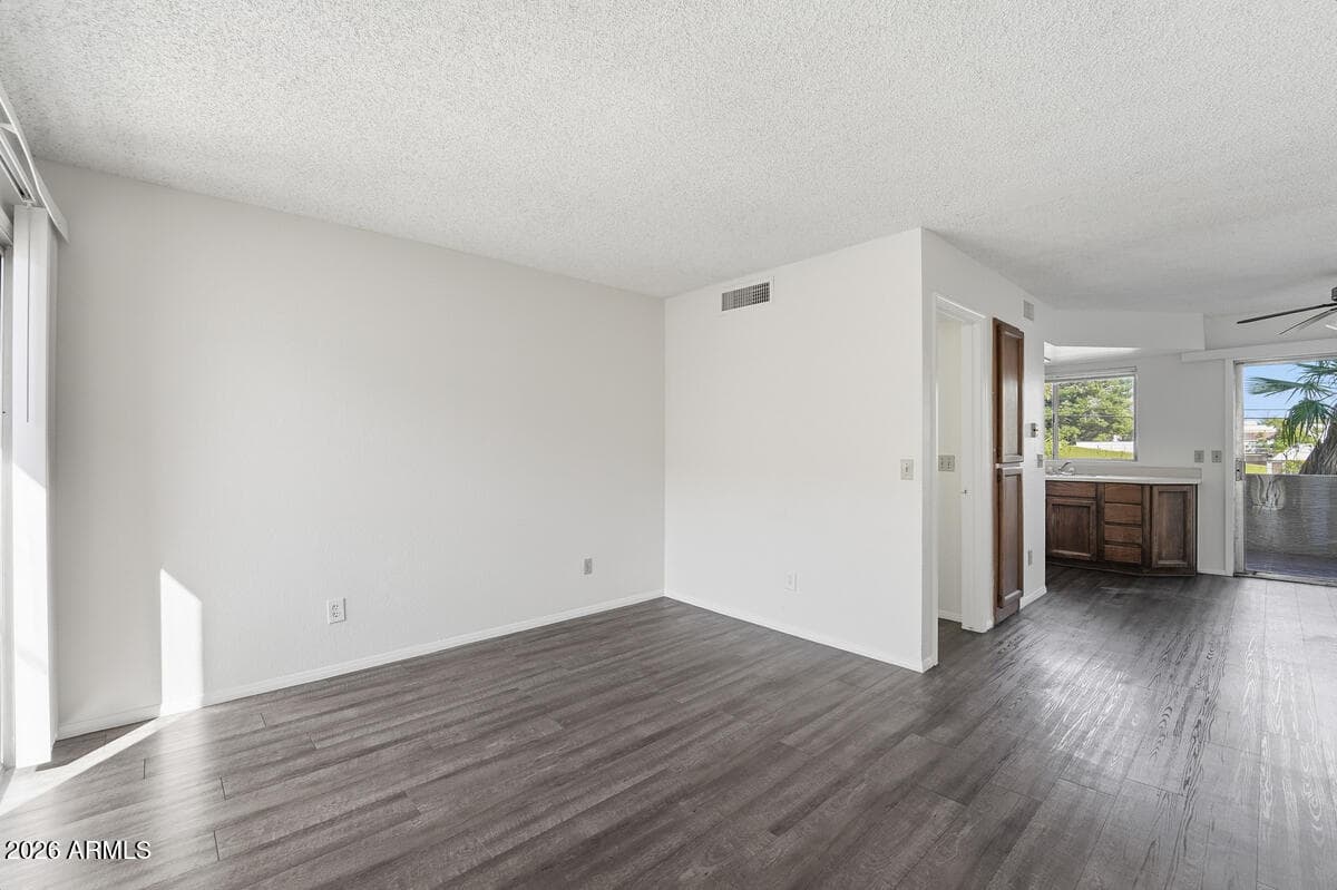 225 N POMEROY 6, Mesa, AZ 85201 — photo 6 of 18