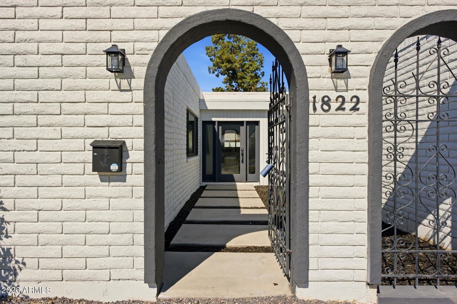 1822 W HIGHLAND Avenue, Phoenix, AZ 85015 — photo 5 of 26