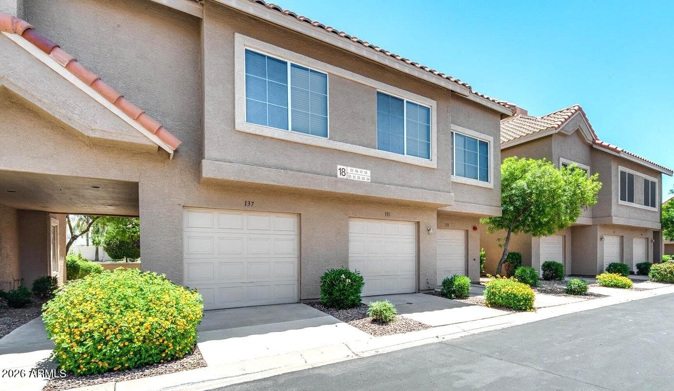 1633 E LAKESIDE Drive 131, Gilbert, AZ 85234