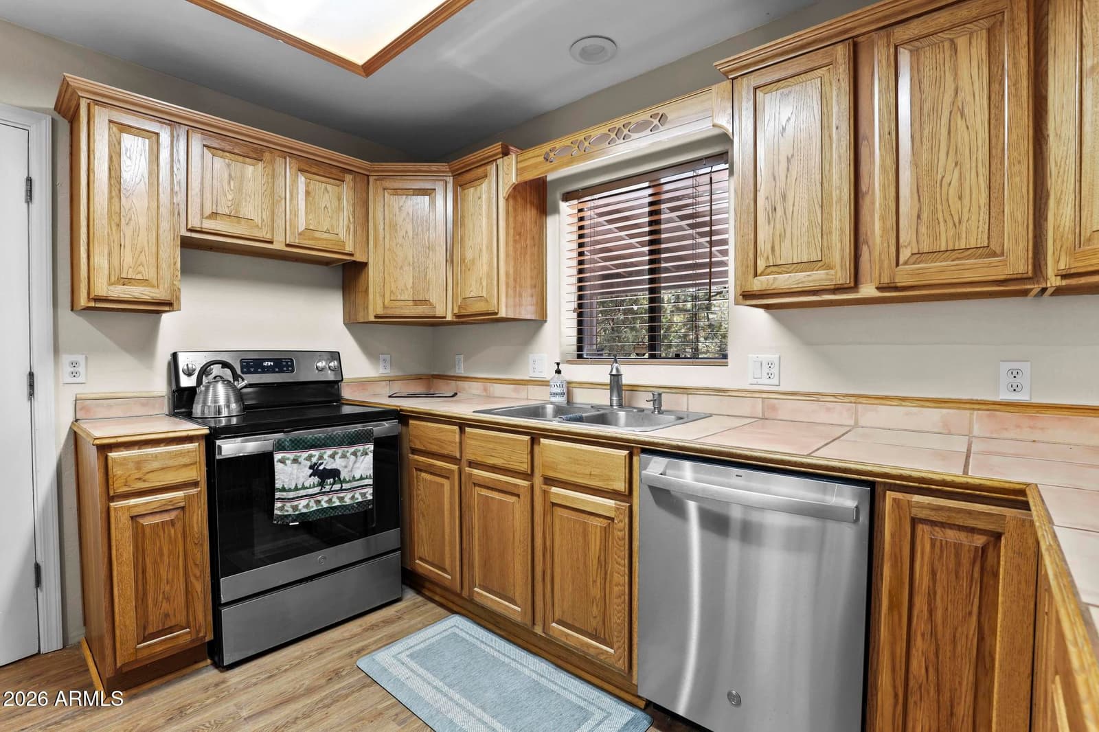 2908 APACHE Drive, Happy Jack, AZ 86024 — photo 17 of 33