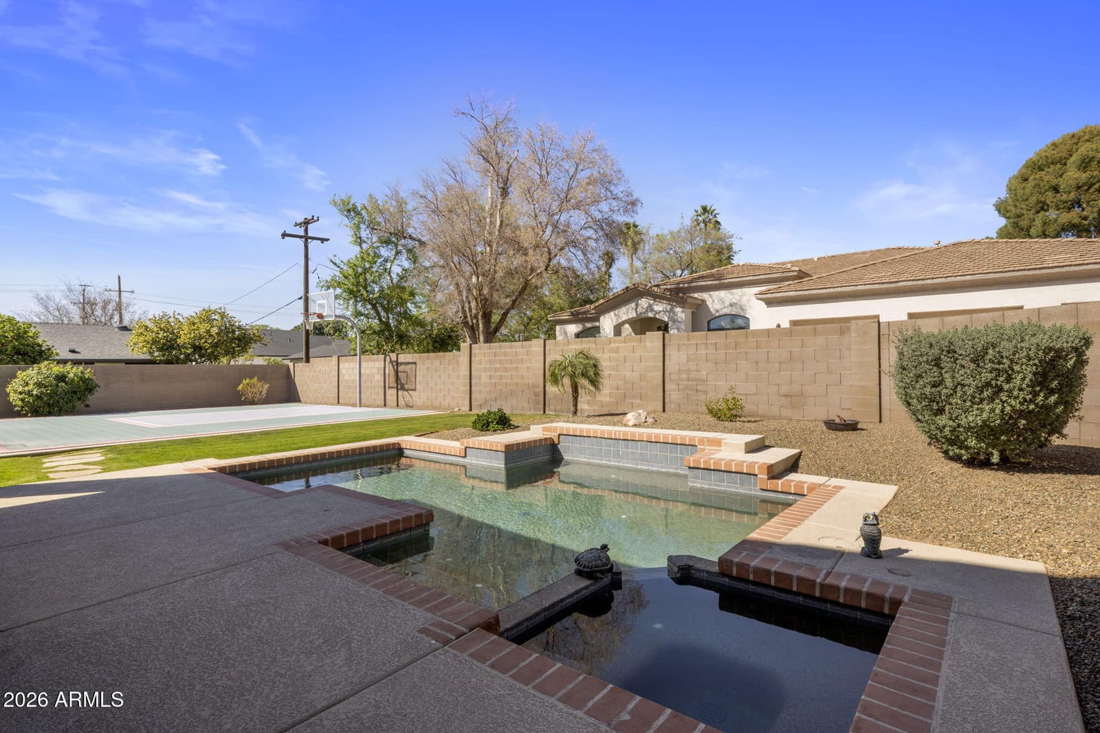 320 E MARYLAND Avenue, Phoenix, AZ 85012 — photo 31 of 41