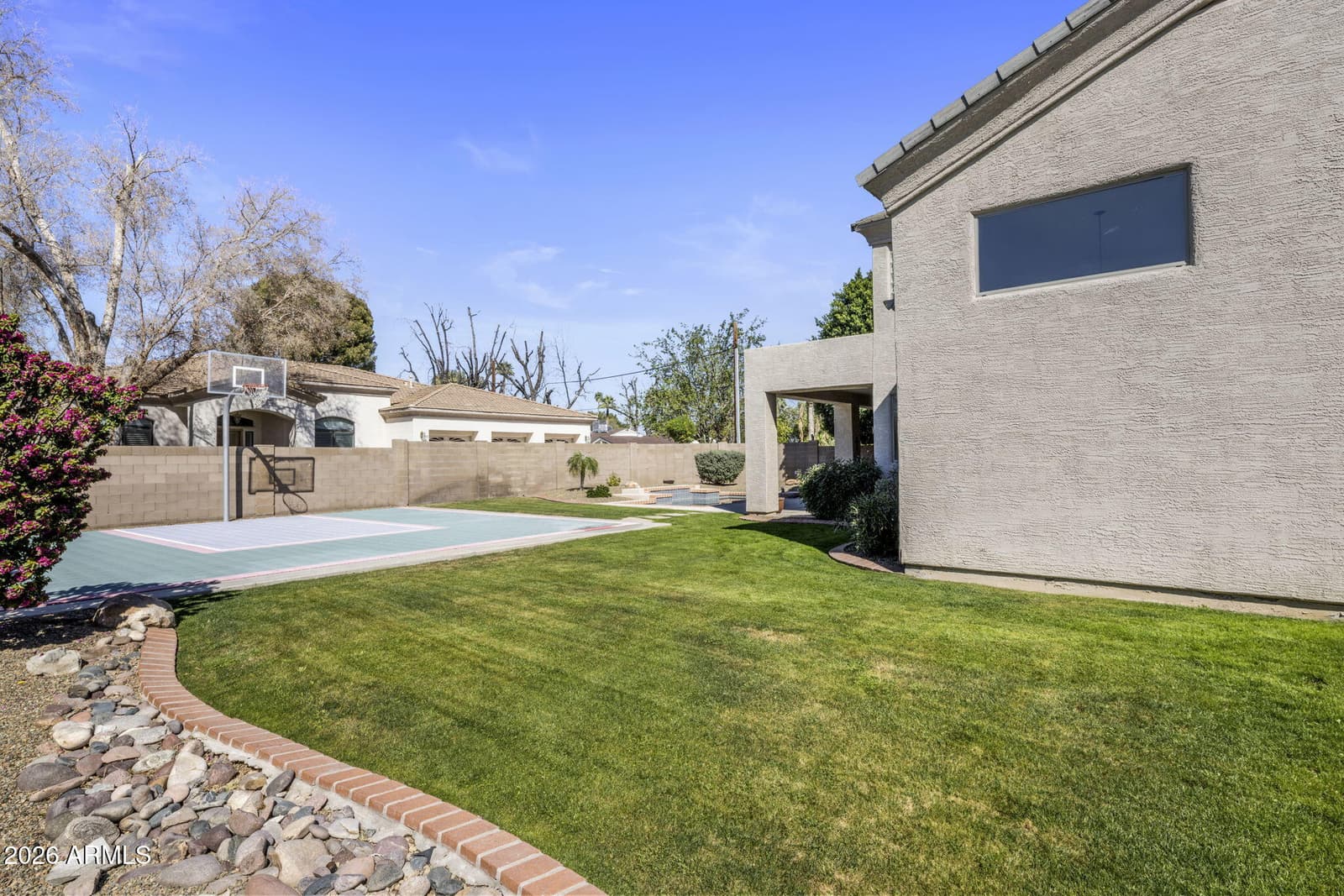 320 E MARYLAND Avenue, Phoenix, AZ 85012 — photo 37 of 41