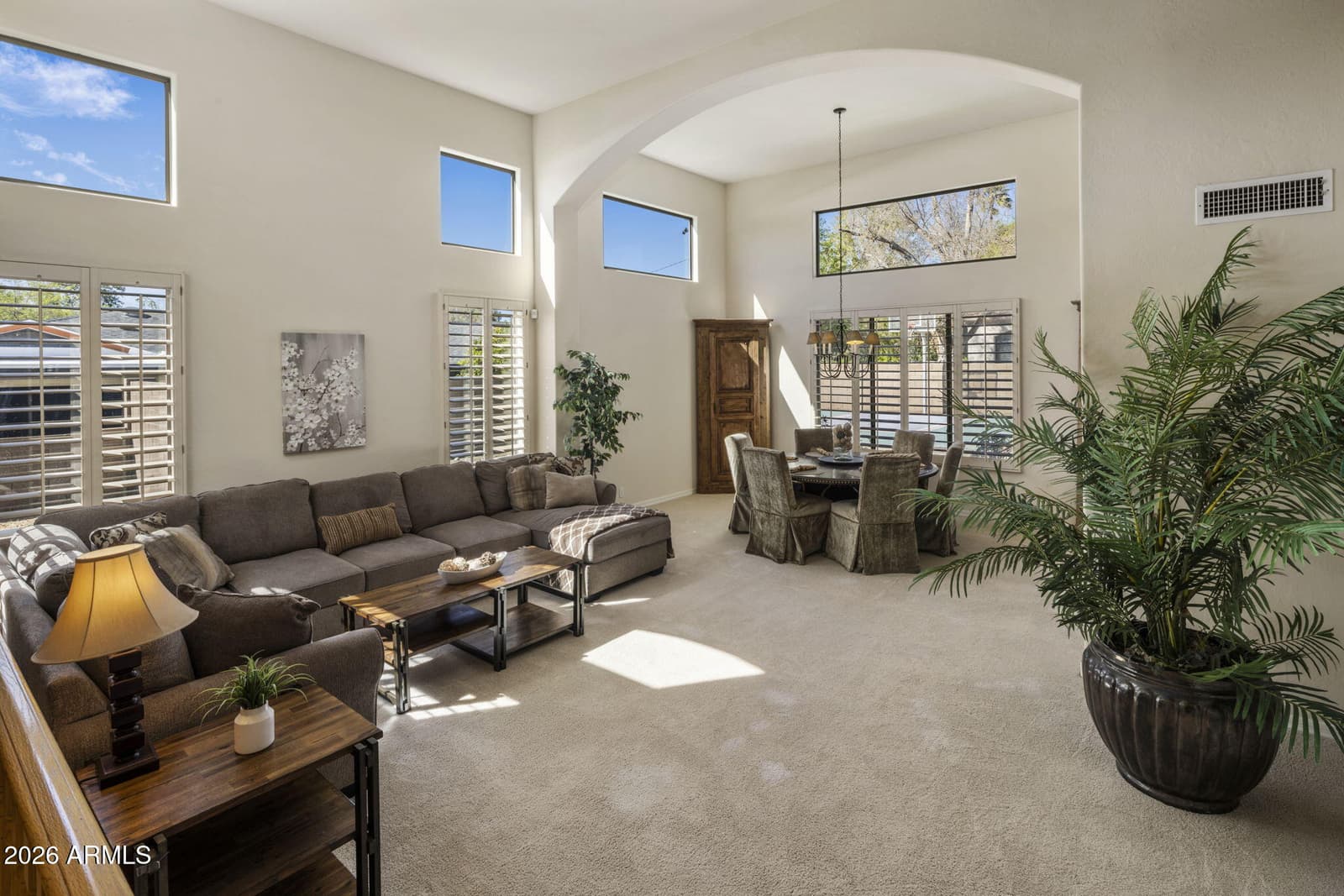 320 E MARYLAND Avenue, Phoenix, AZ 85012 — photo 3 of 41