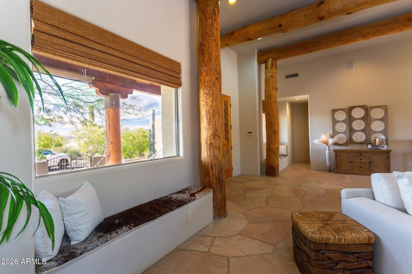40777 N ECHO CANYON Drive, Cave Creek, AZ 85331 — photo 15 of 94