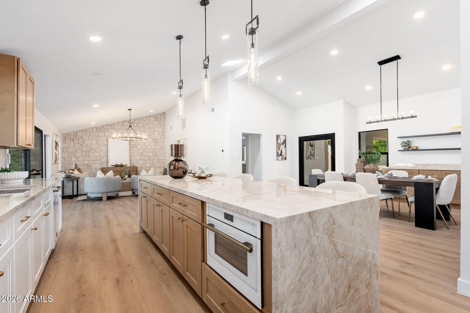 9025 N 83RD Place, Scottsdale, AZ 85258