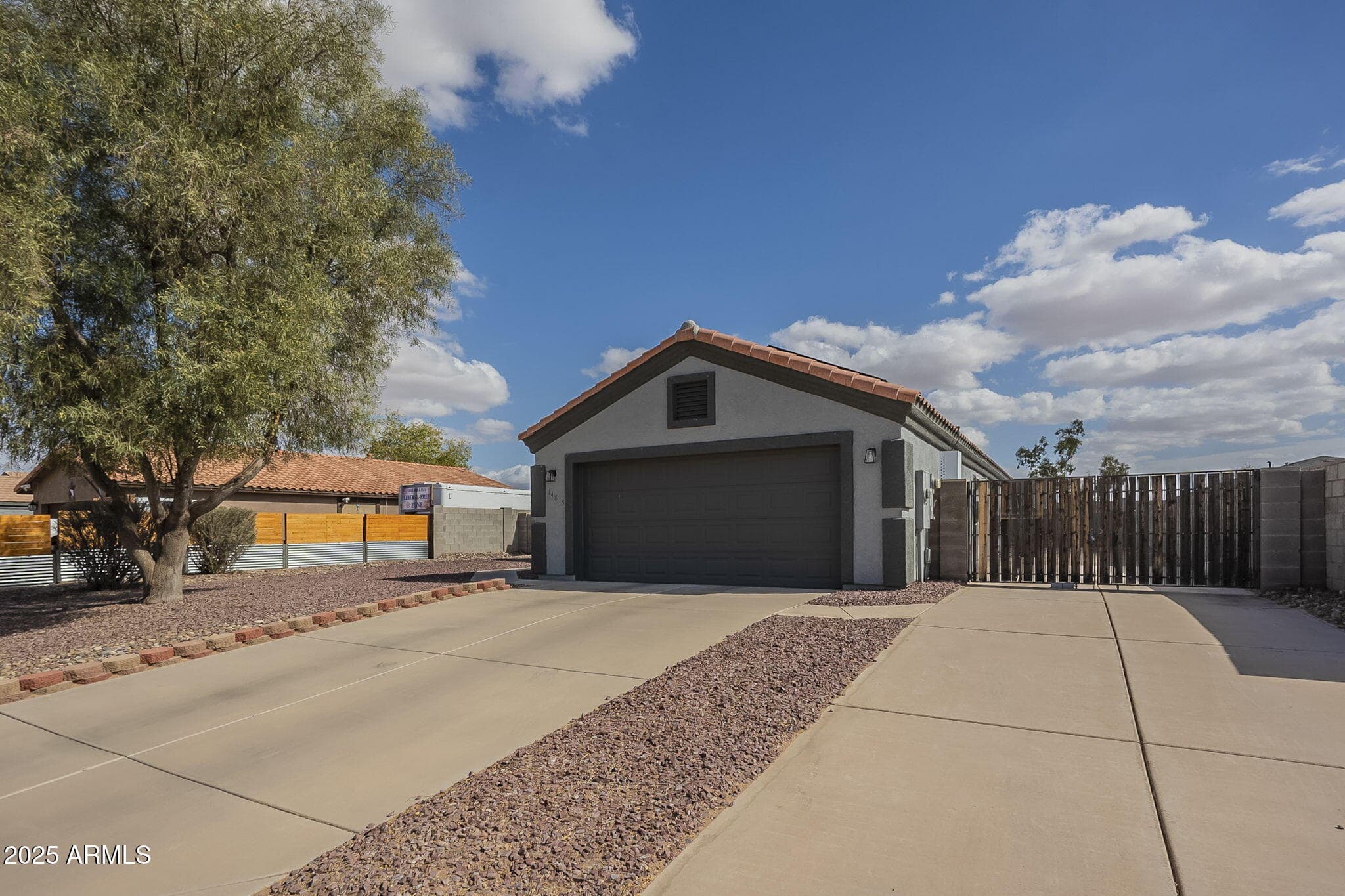 14815 S PADRES Road, Arizona City, AZ 85123 — photo 2 of 31