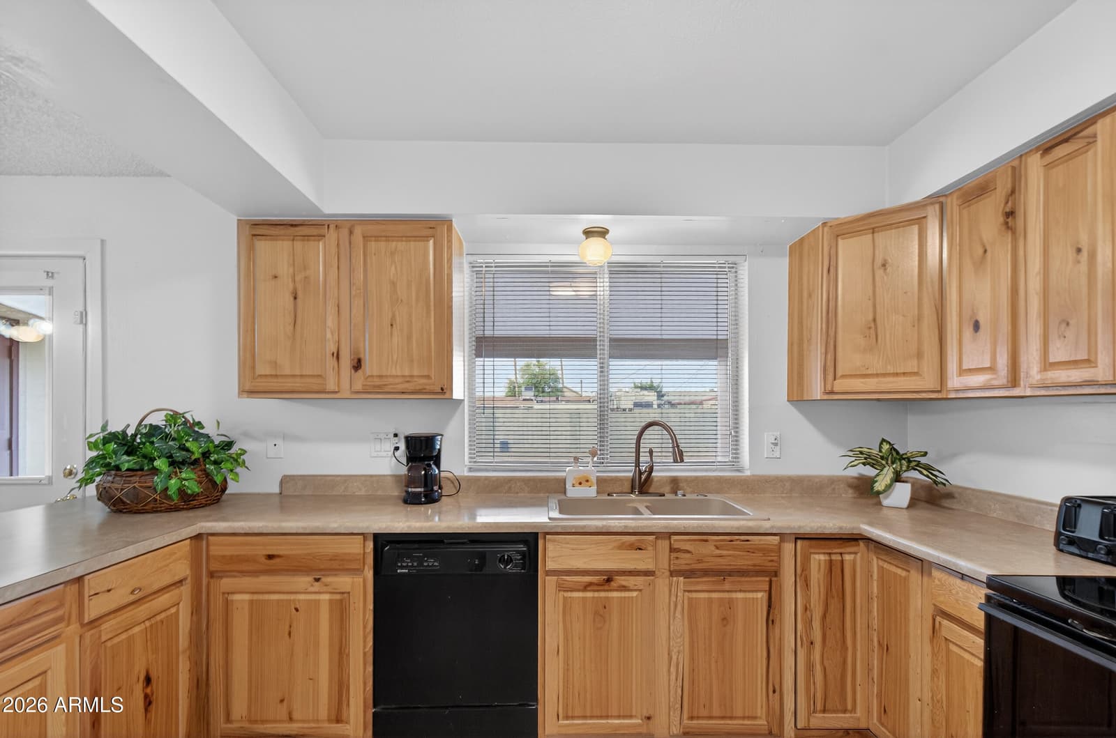242 N 87th Place, Mesa, AZ 85207 — photo 10 of 28