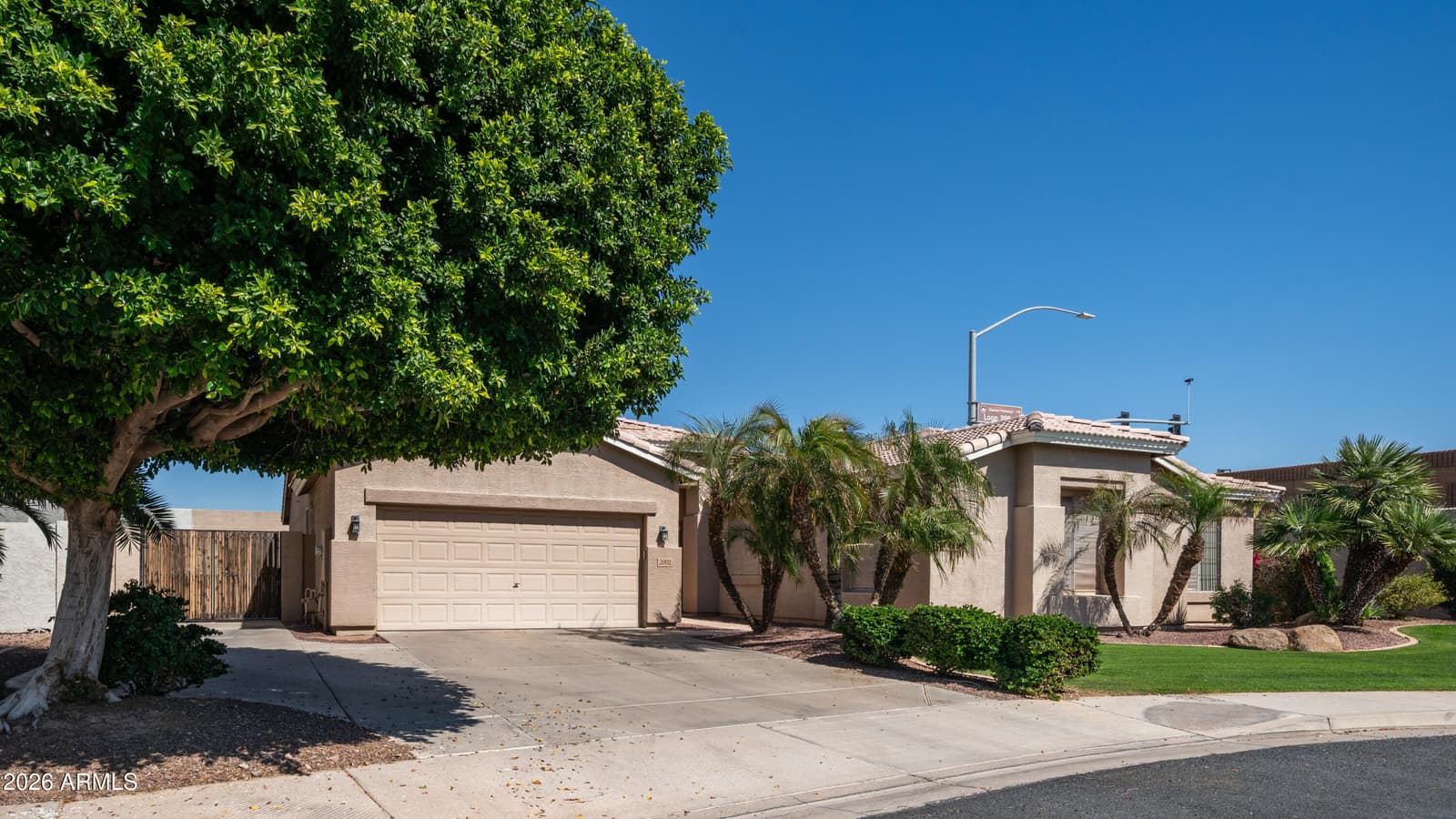 2002 W HAWKEN Way, Chandler, AZ 85286 — photo 3 of 39