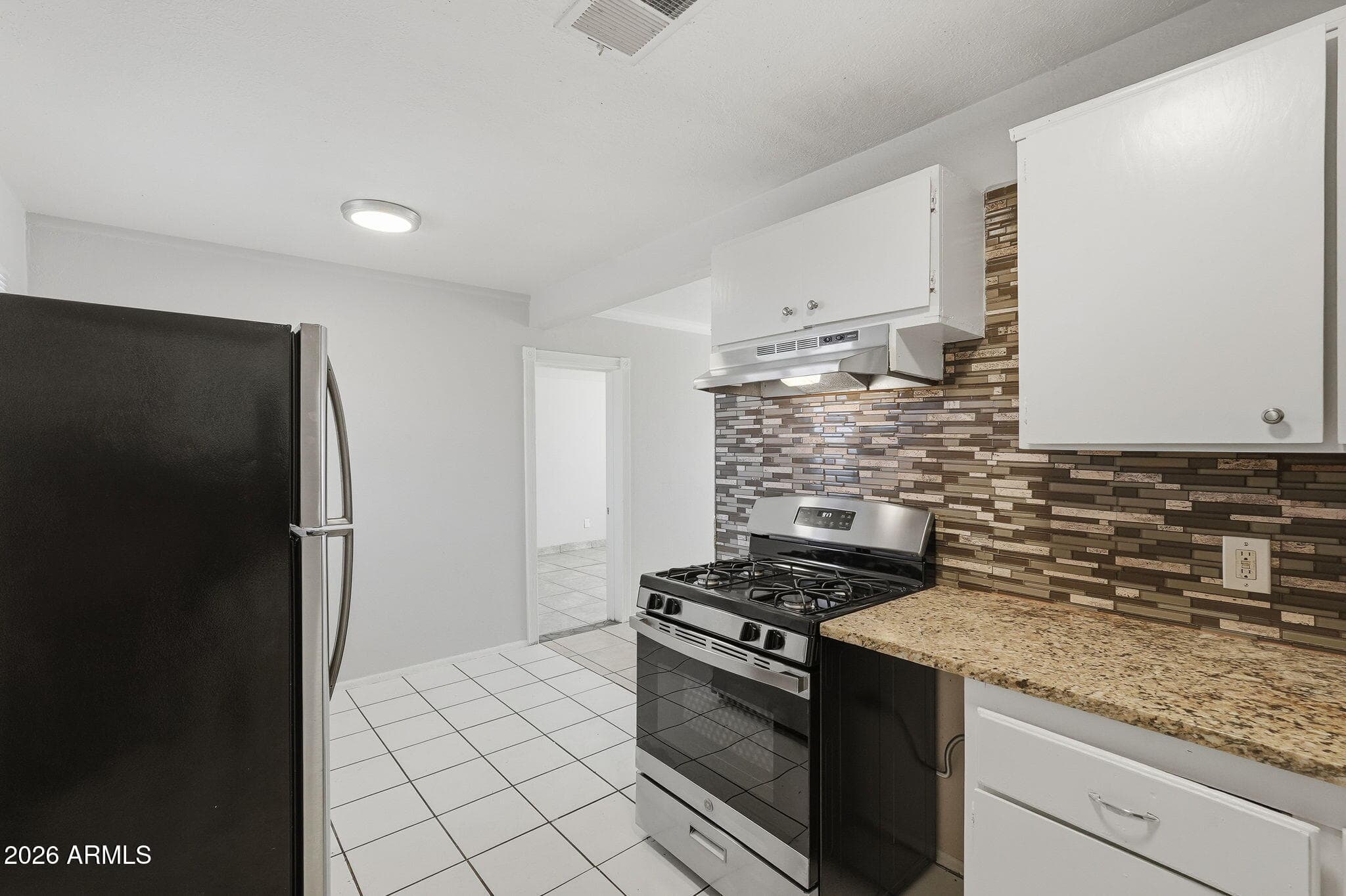 1852 E MOBILE Lane, Phoenix, AZ 85040 — photo 17 of 30
