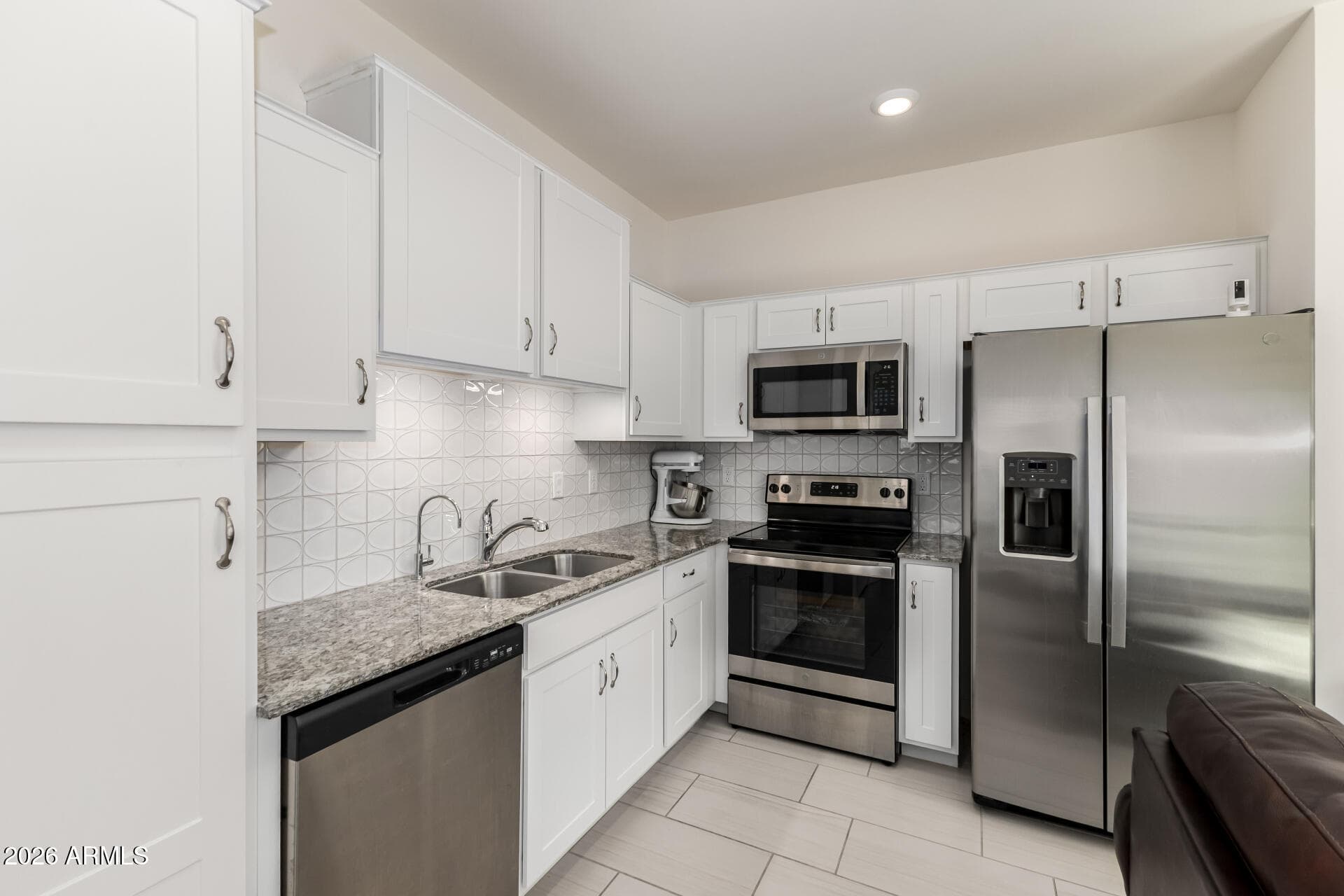 2257 W ECHO Lane, Phoenix, AZ 85021 — photo 9 of 28