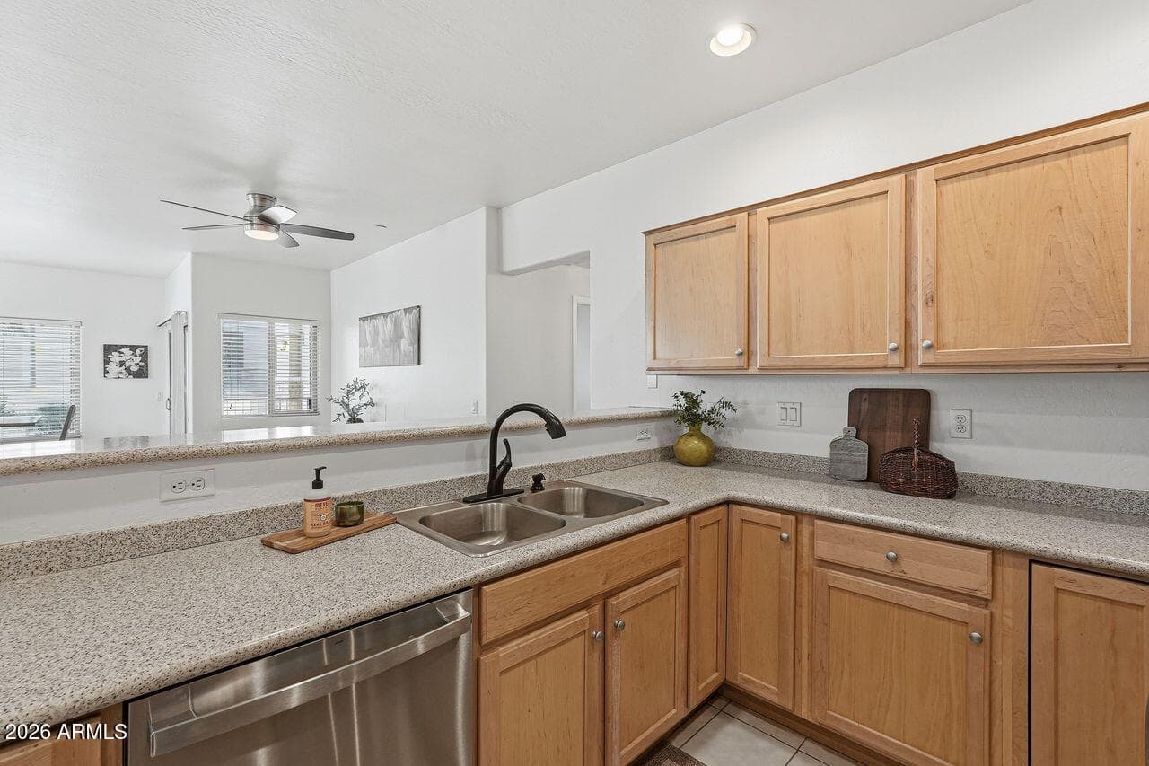 12050 N PANORAMA Drive 107, Fountain Hills, AZ 85268 — photo 4 of 27