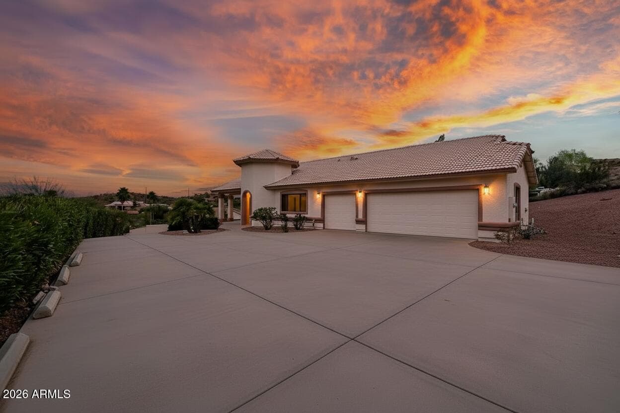 17414 E DULL KNIFE Drive, Fountain Hills, AZ 85268 — photo 4 of 31