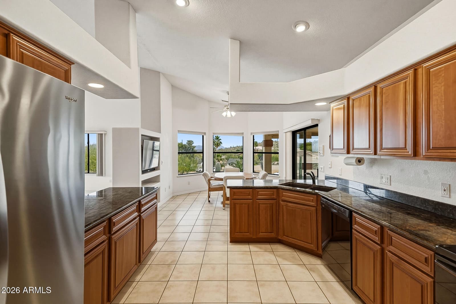 17414 E DULL KNIFE Drive, Fountain Hills, AZ 85268 — photo 19 of 31