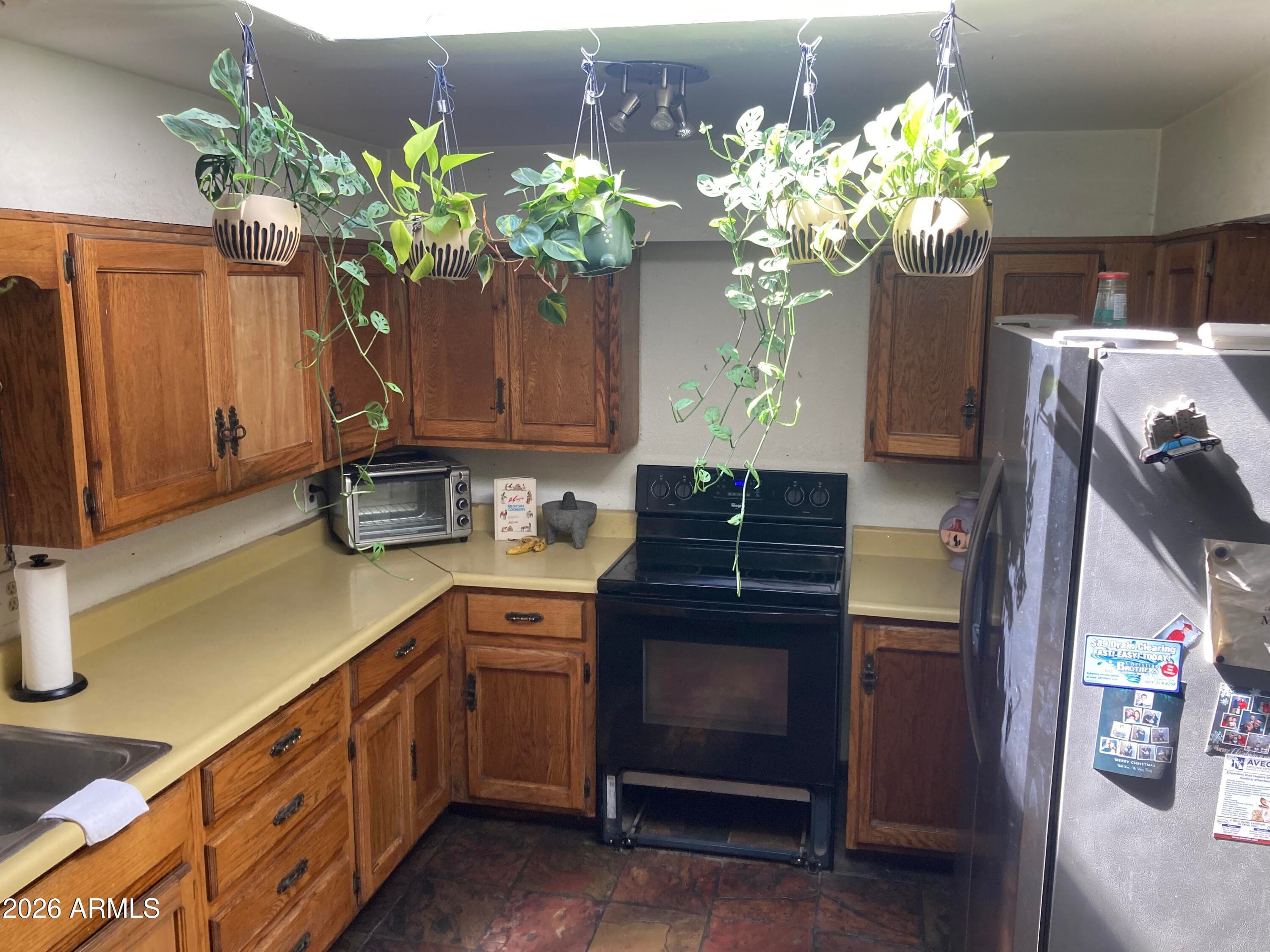 2729 W HAZELWOOD Street, Phoenix, AZ 85017