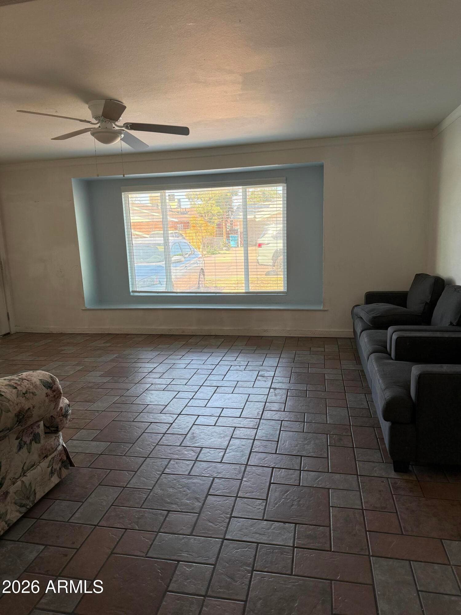 3725 W KEIM Drive, Phoenix, AZ 85019 — photo 3 of 18