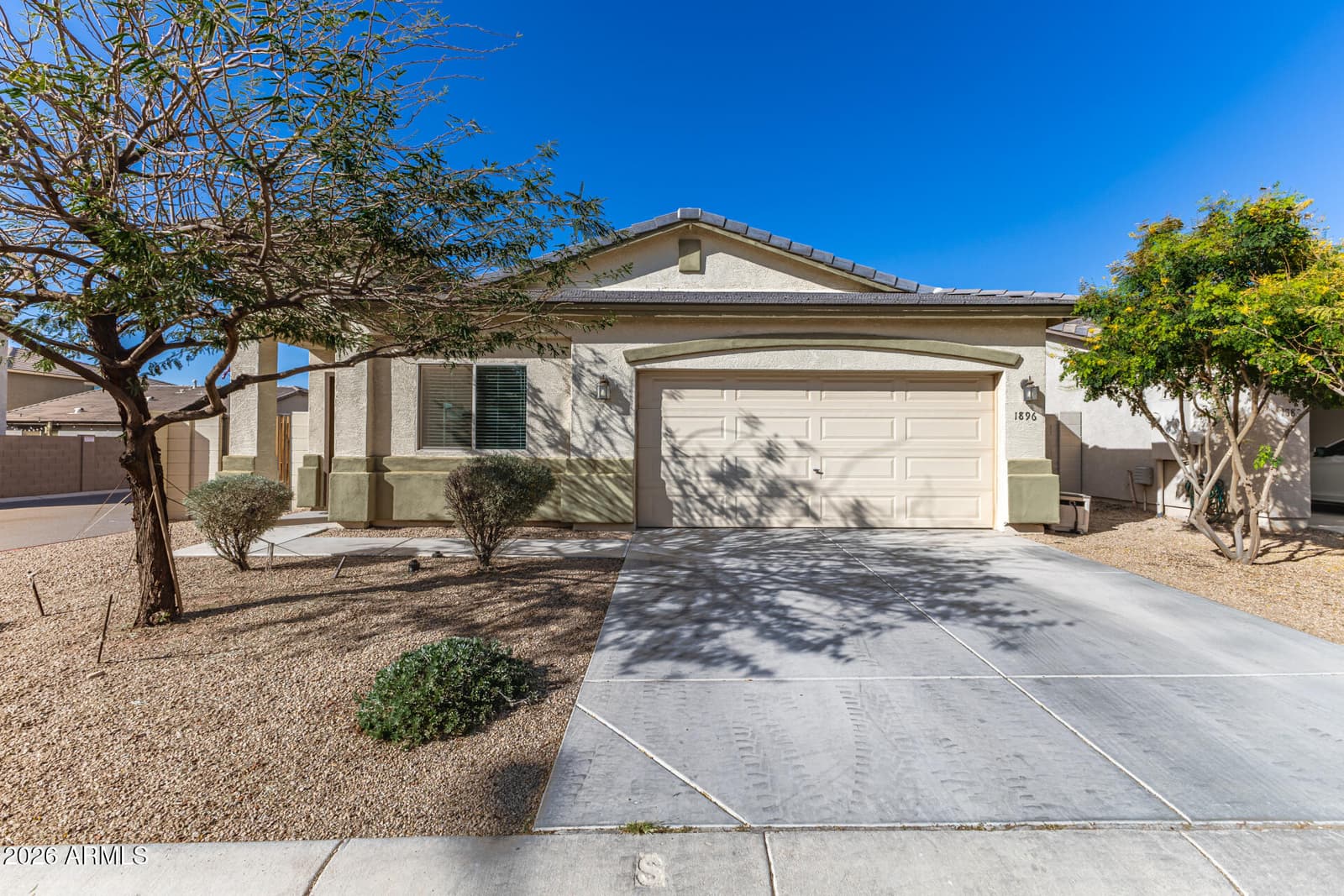 1896 W ROAD AGENT Street, Apache Junction, AZ 85120