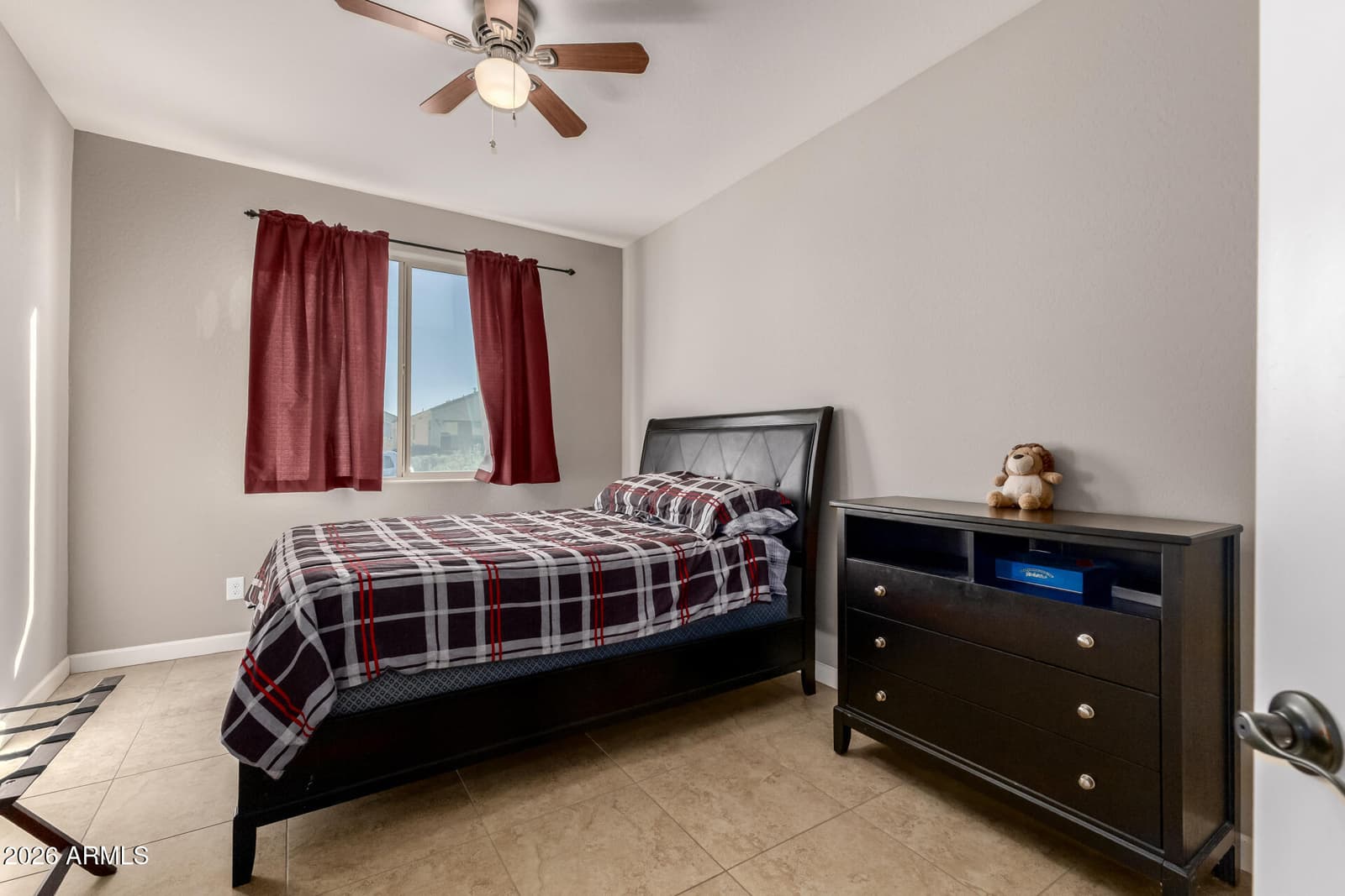 4970 E SUNSTONE Drive, San Tan Valley, AZ 85143 — photo 14 of 38