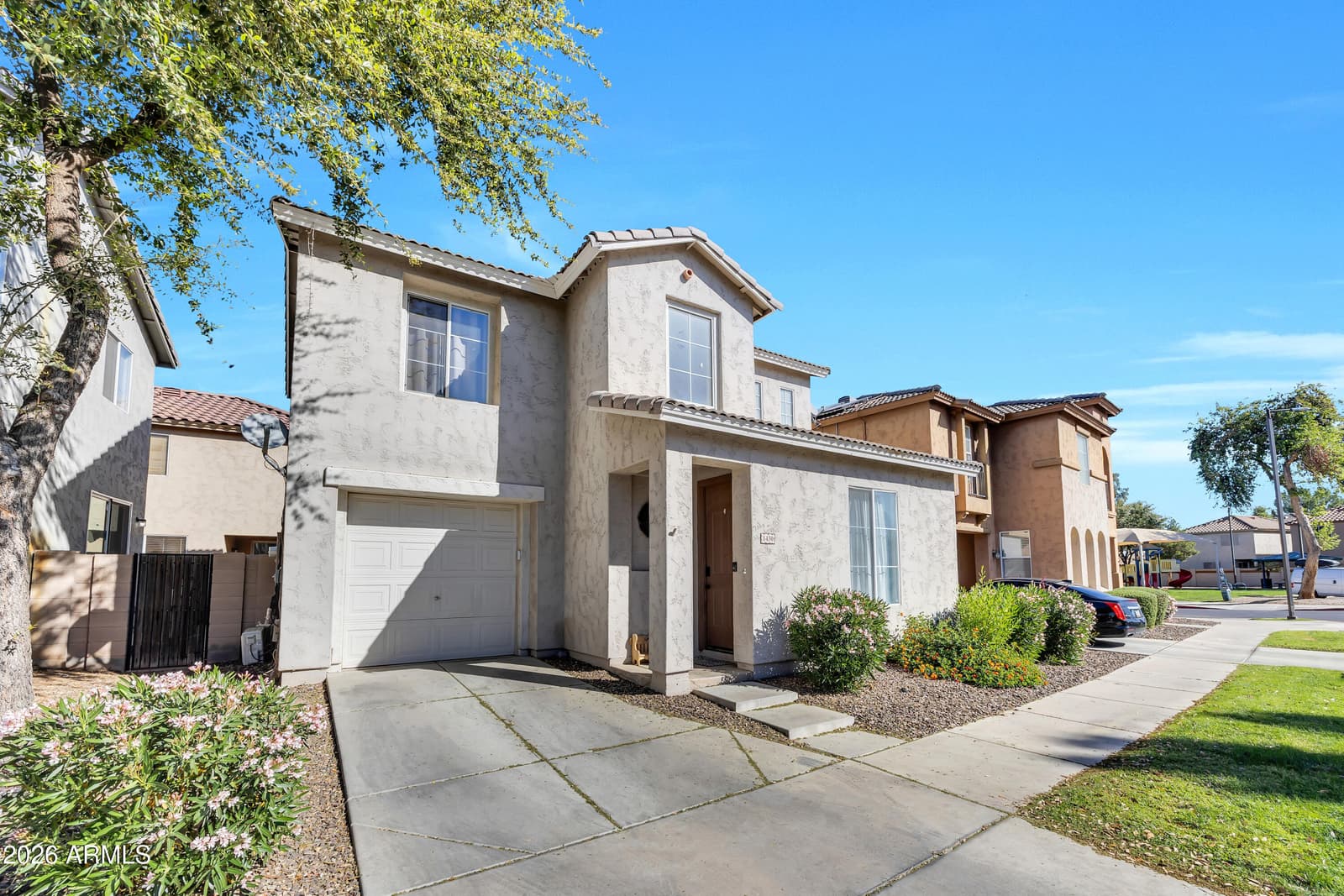 1430 E ROMLEY Avenue, Phoenix, AZ 85040 — photo 2 of 24