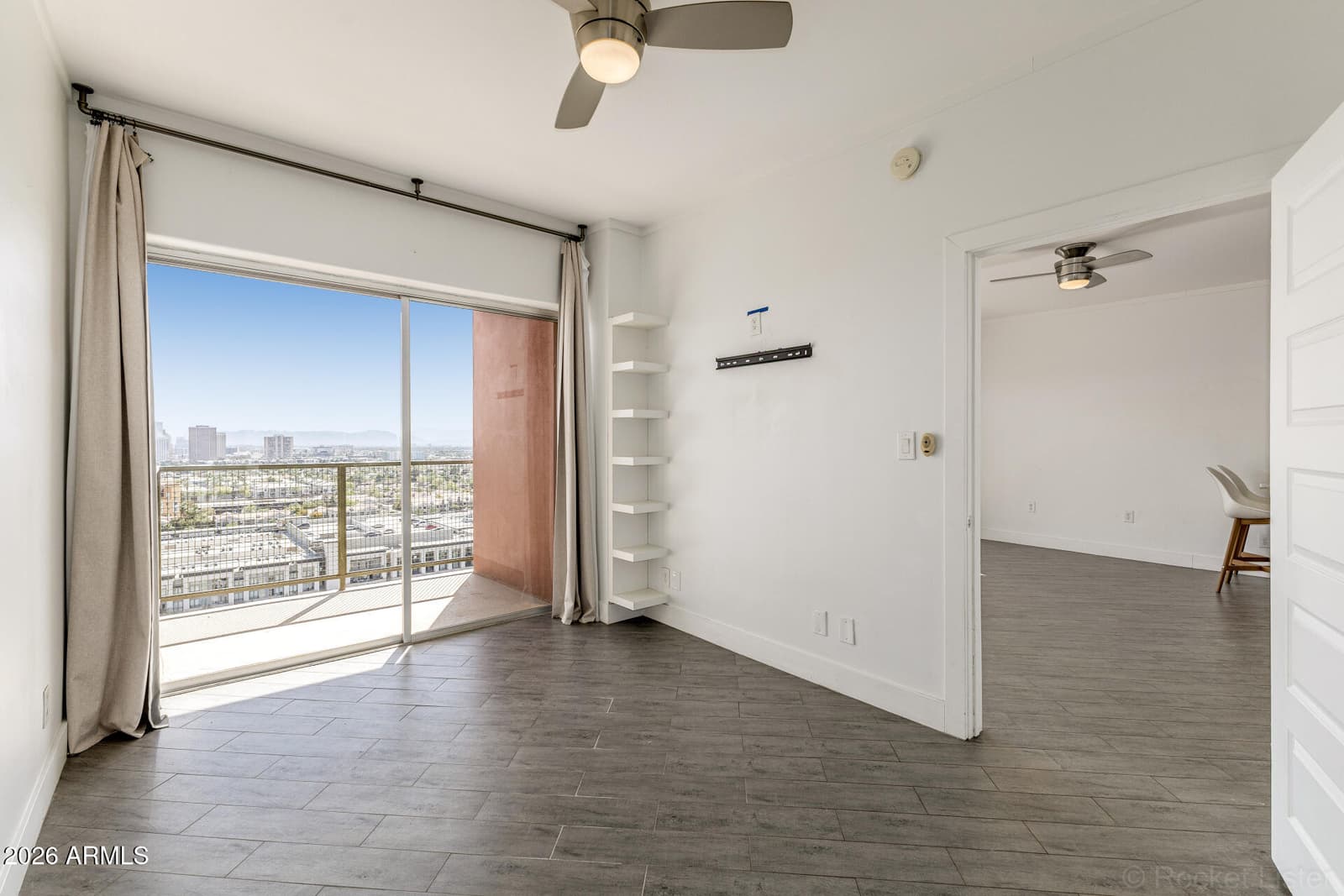 4750 N CENTRAL Avenue E16, Phoenix, AZ 85012 — photo 11 of 29