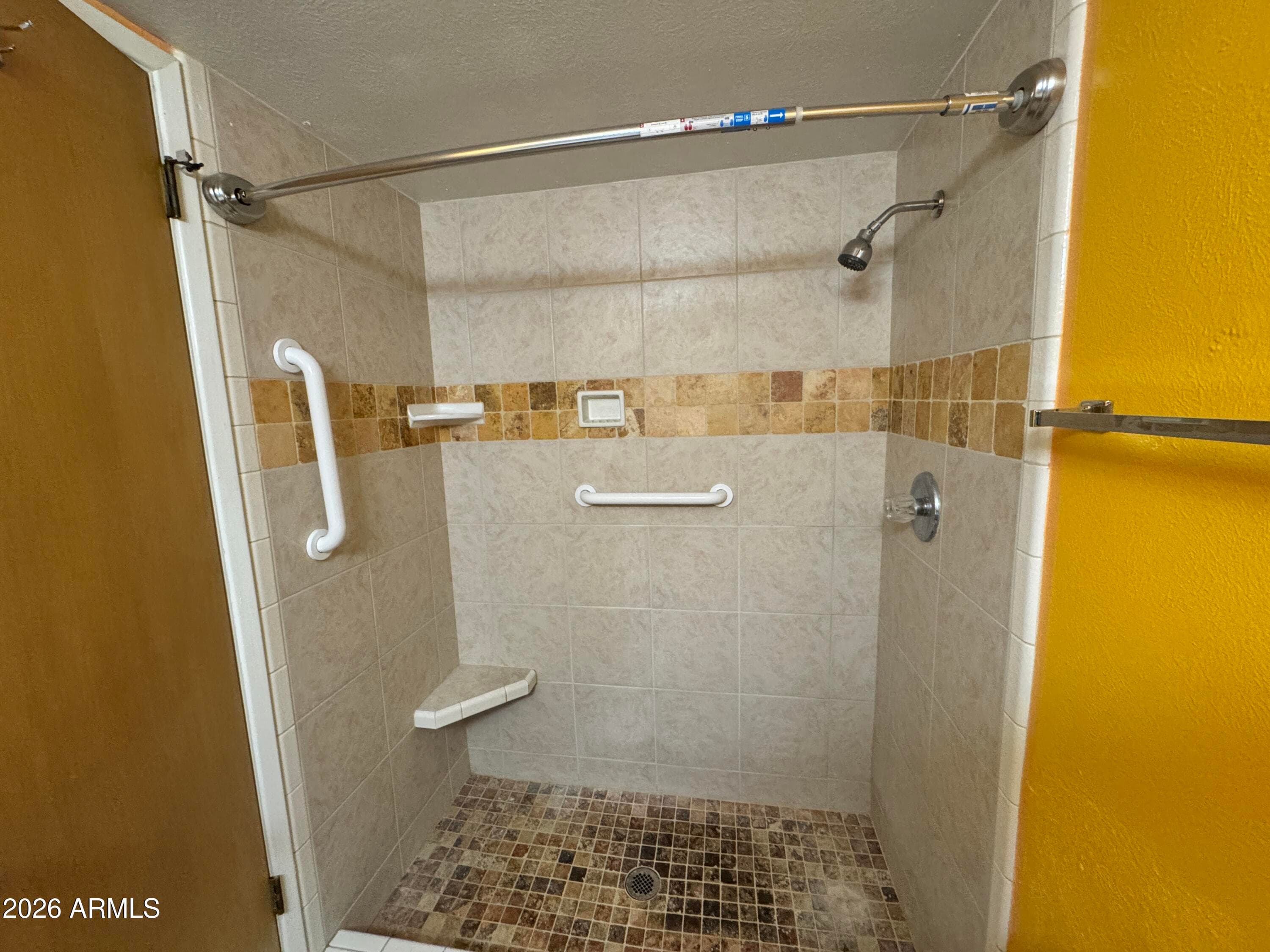 2549 W ROSE Lane A213, Phoenix, AZ 85017 — photo 17 of 28
