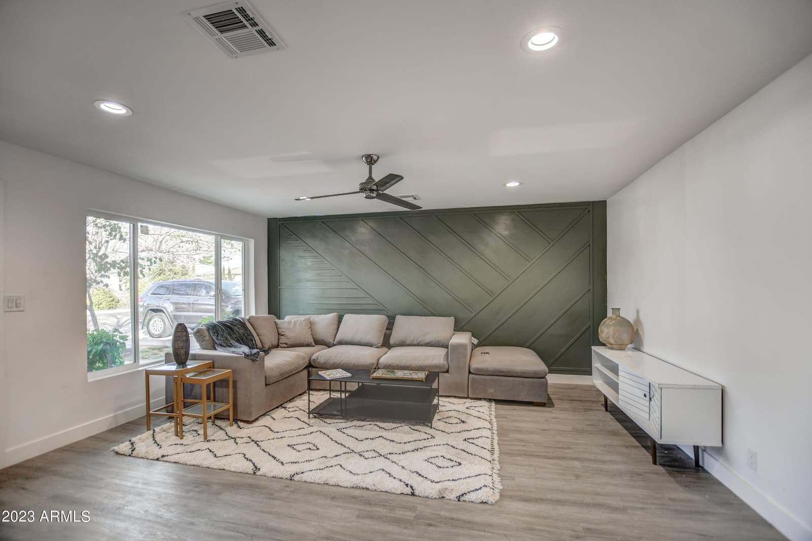 8349 E COLUMBUS Avenue, Scottsdale, AZ 85251 — photo 20 of 56