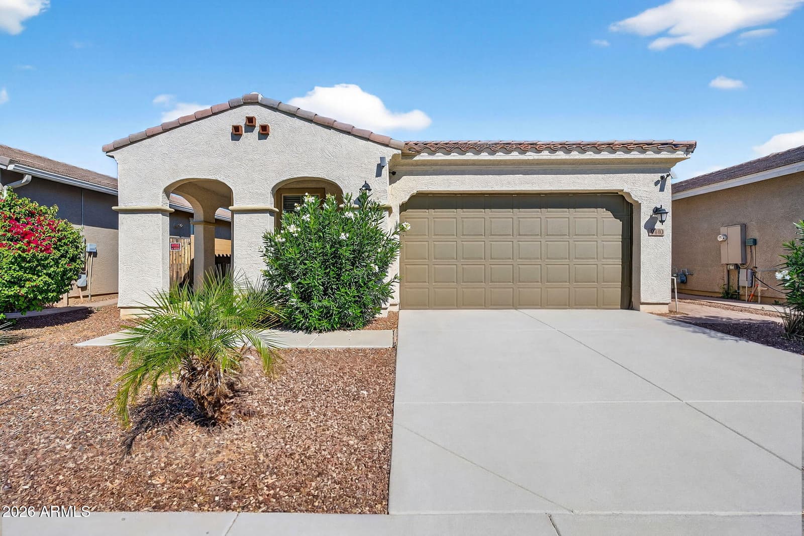 9440 W WILLOW BEND Lane, Phoenix, AZ 85037 — photo 4 of 56