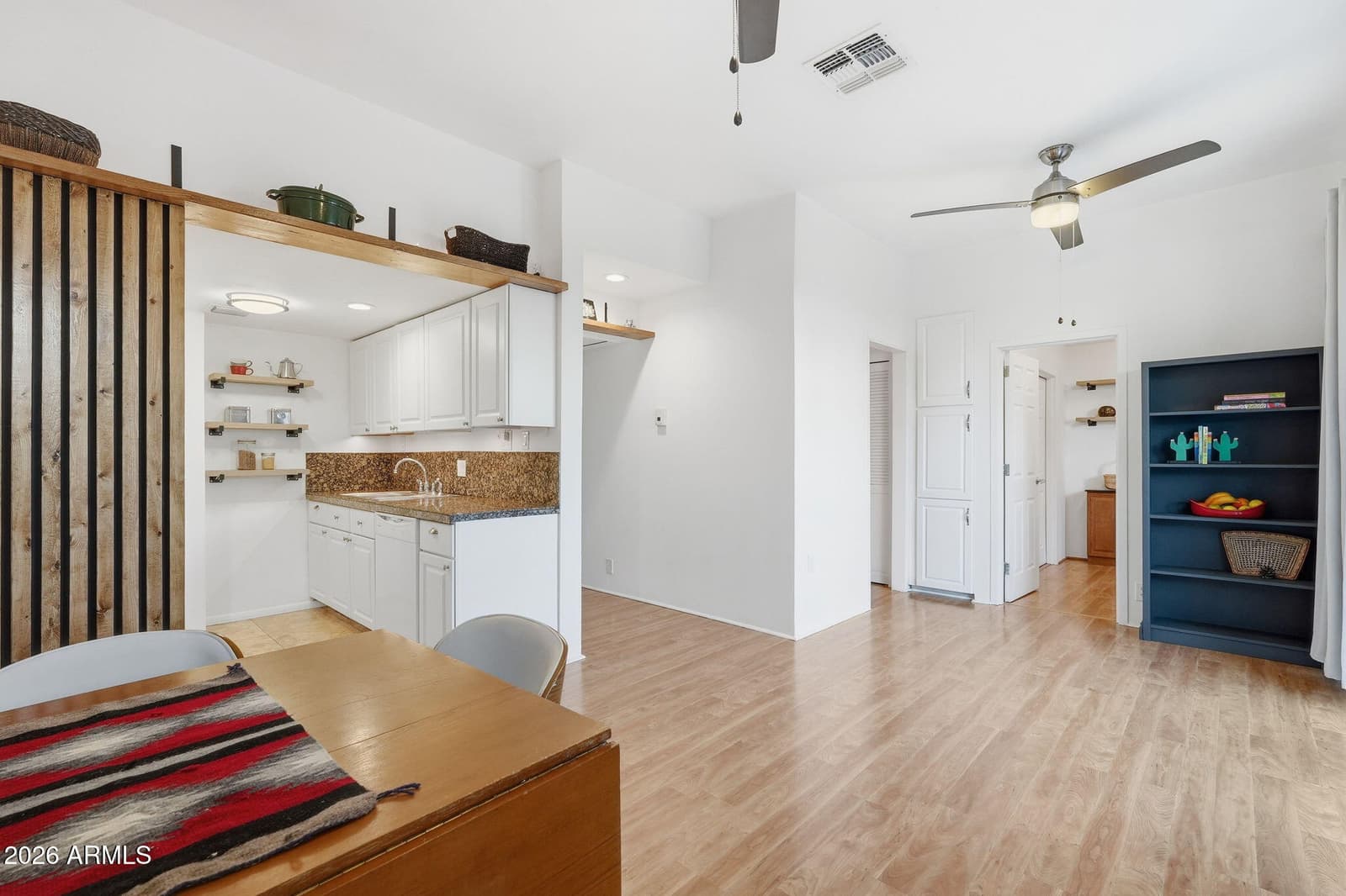 805 N 4TH Avenue 101, Phoenix, AZ 85003 — photo 4 of 26