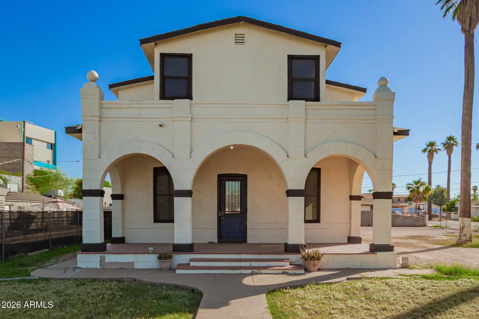 819 S 3RD Avenue, Phoenix, AZ 85003 — photo 4 of 45
