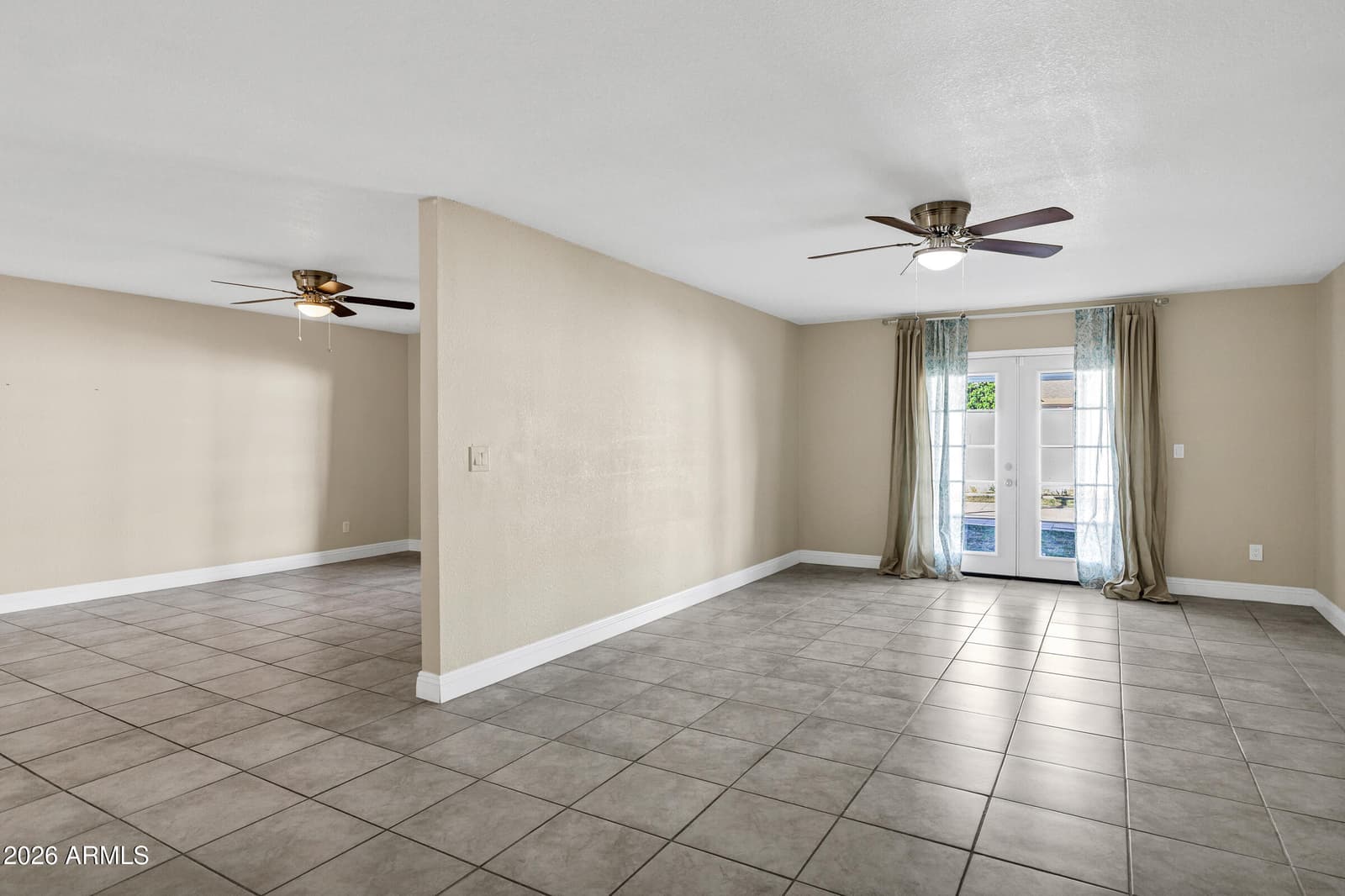 6816 N 29TH Lane, Phoenix, AZ 85017 — photo 6 of 28