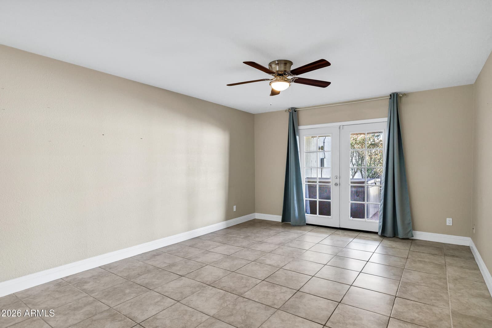 6816 N 29TH Lane, Phoenix, AZ 85017 — photo 10 of 28