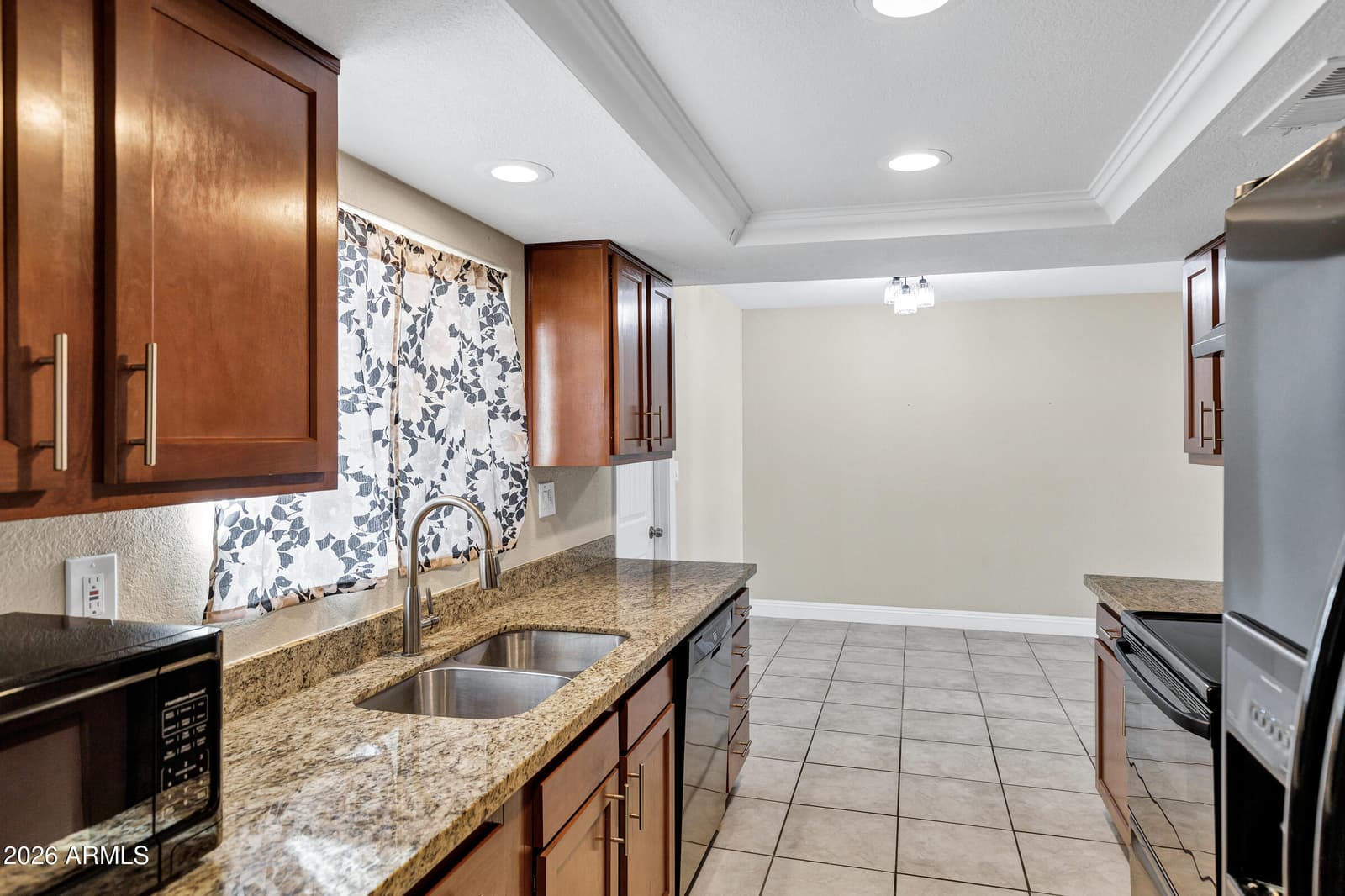 6816 N 29TH Lane, Phoenix, AZ 85017 — photo 15 of 28