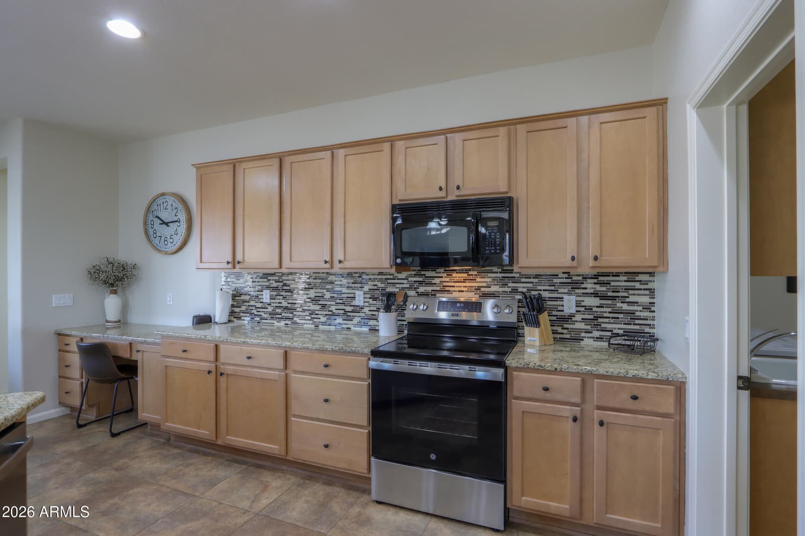 5256 N GILA TRAIL Drive, Eloy, AZ 85131 — photo 8 of 27