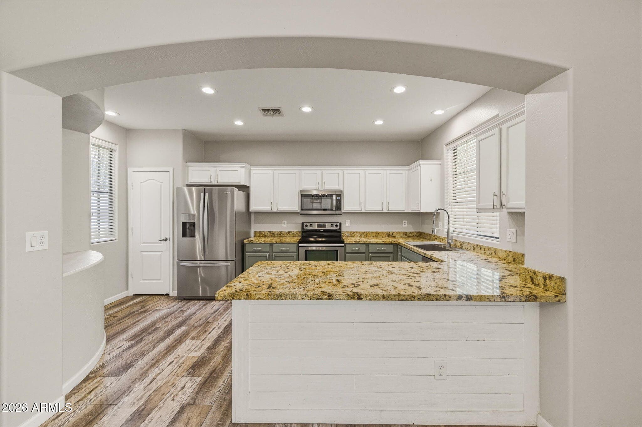 2386 W SLEEPY RANCH Road, Phoenix, AZ 85085 — photo 10 of 41