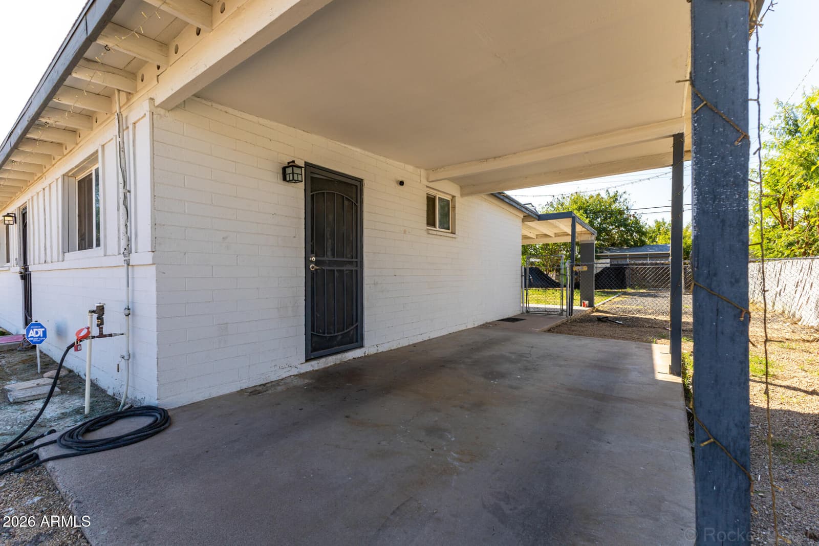 2301 E LYNNE Lane, Phoenix, AZ 85042 — photo 11 of 17