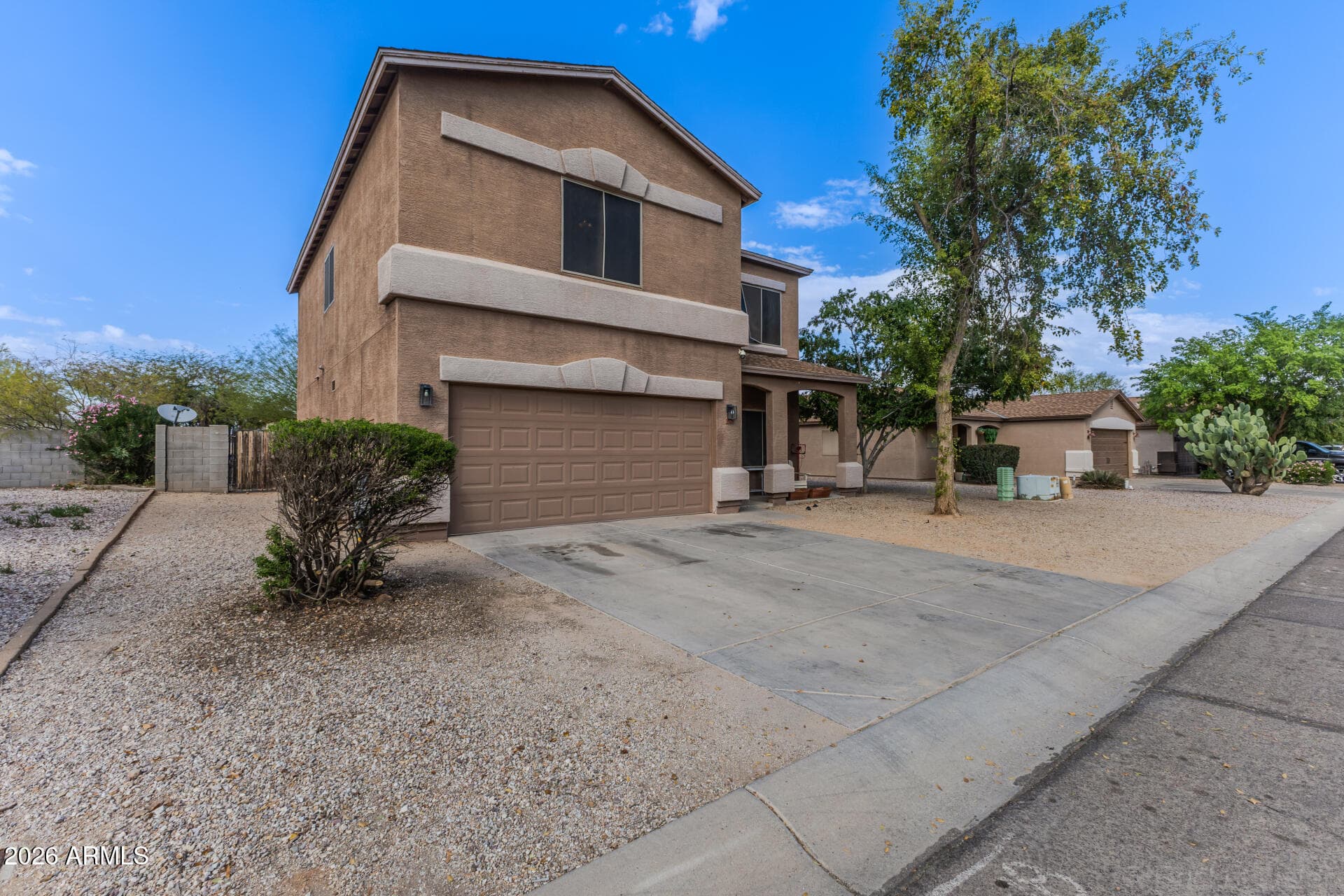 1126 E COWBOY COVE Trail, San Tan Valley, AZ 85143 — photo 2 of 32