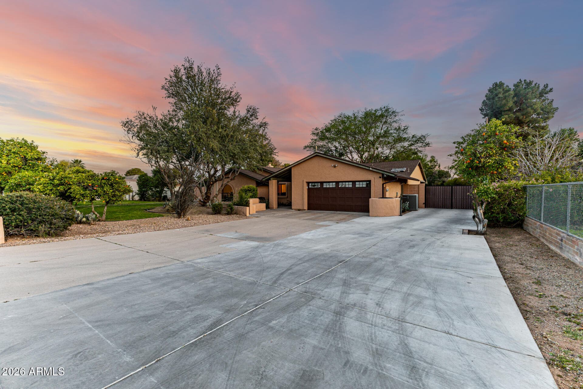 2115 W SHAWNEE Drive, Chandler, AZ 85224 — photo 3 of 56