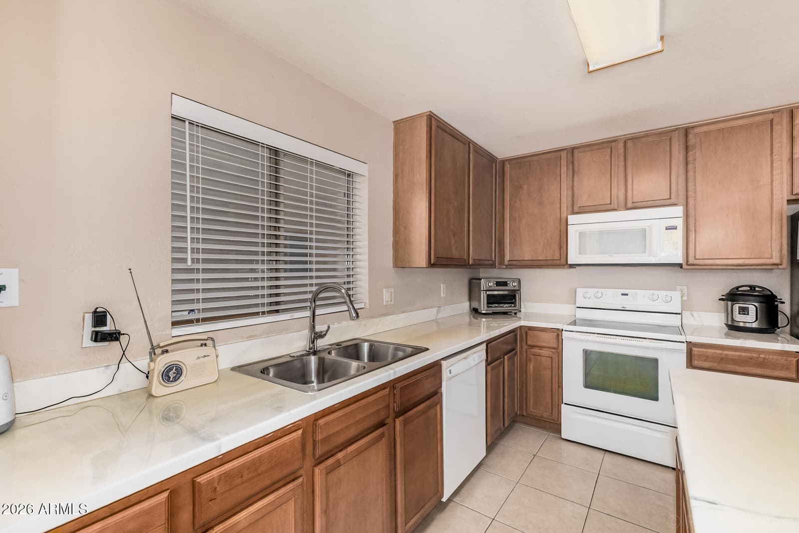 12363 W Turney Avenue, Avondale, AZ 85392 — photo 12 of 32