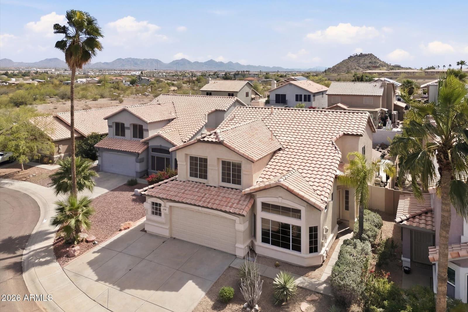 1723 E Blackhawk Drive E, Phoenix, AZ 85024 — photo 2 of 33