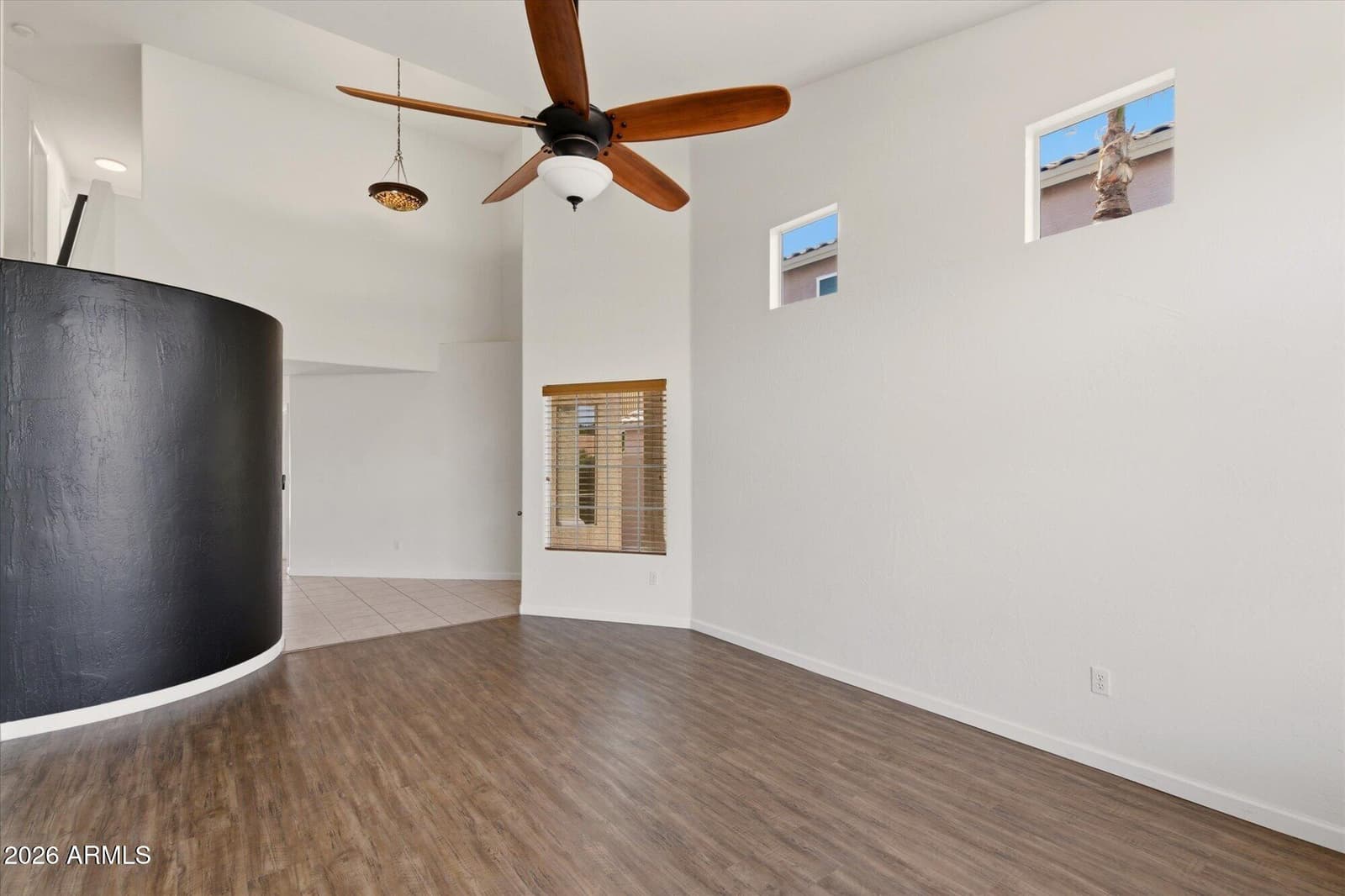 1723 E Blackhawk Drive E, Phoenix, AZ 85024 — photo 9 of 33