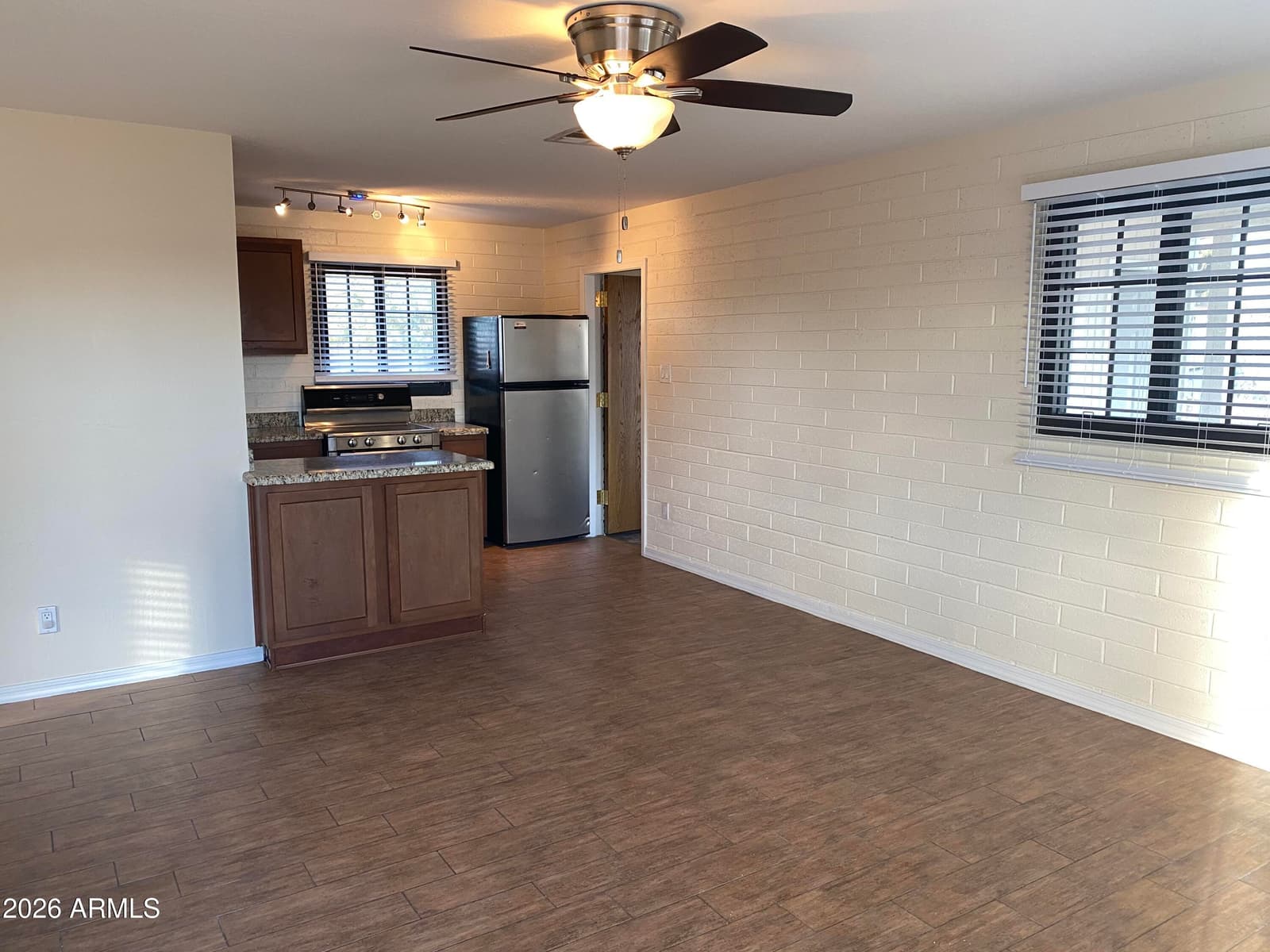 925 E HENRY Street, Tempe, AZ 85288 — photo 8 of 20