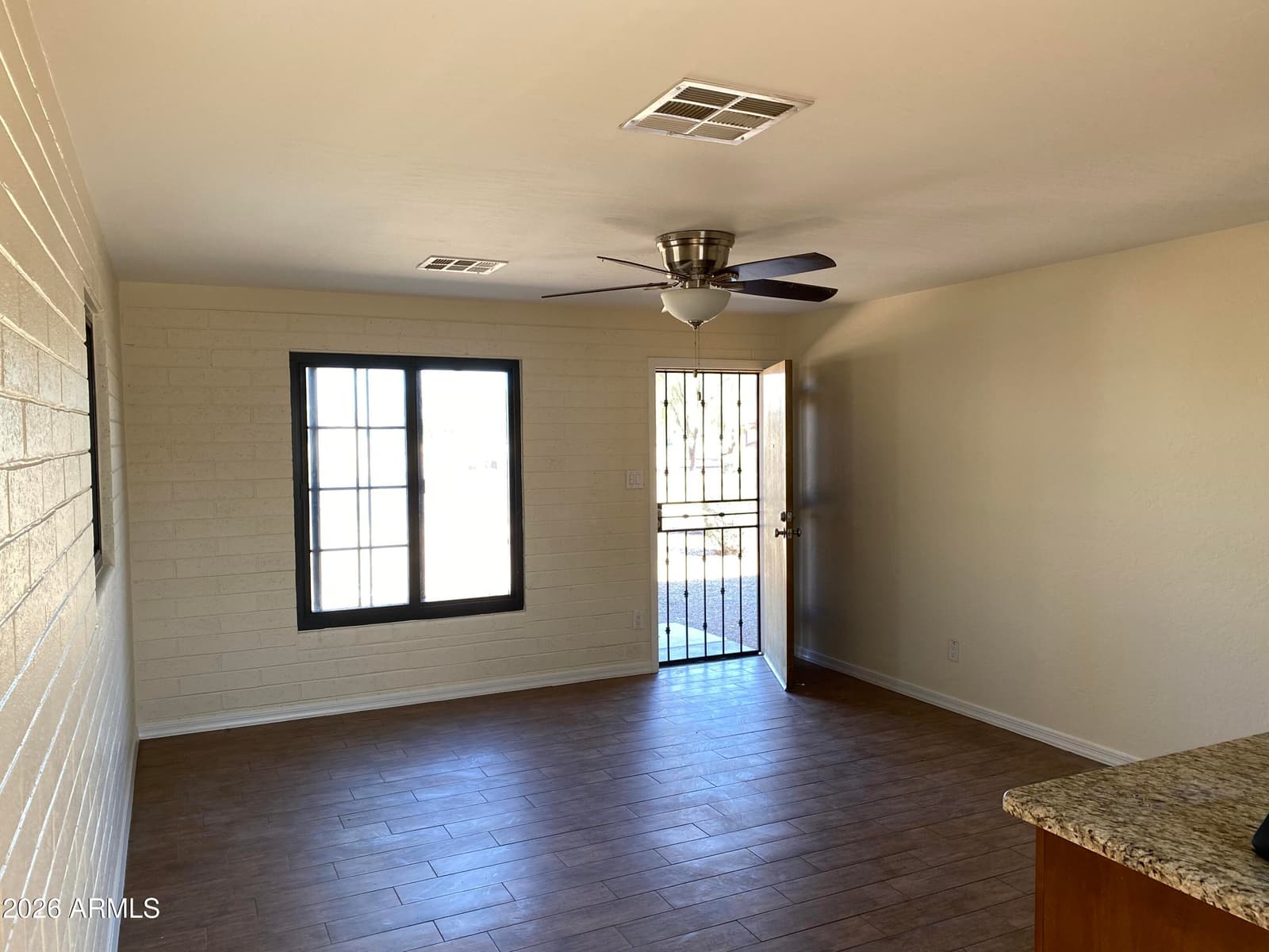 925 E HENRY Street, Tempe, AZ 85288 — photo 7 of 20
