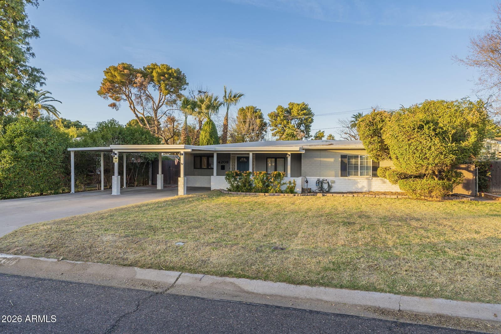 4208 E WILSHIRE Drive, Phoenix, AZ 85008 — photo 3 of 59